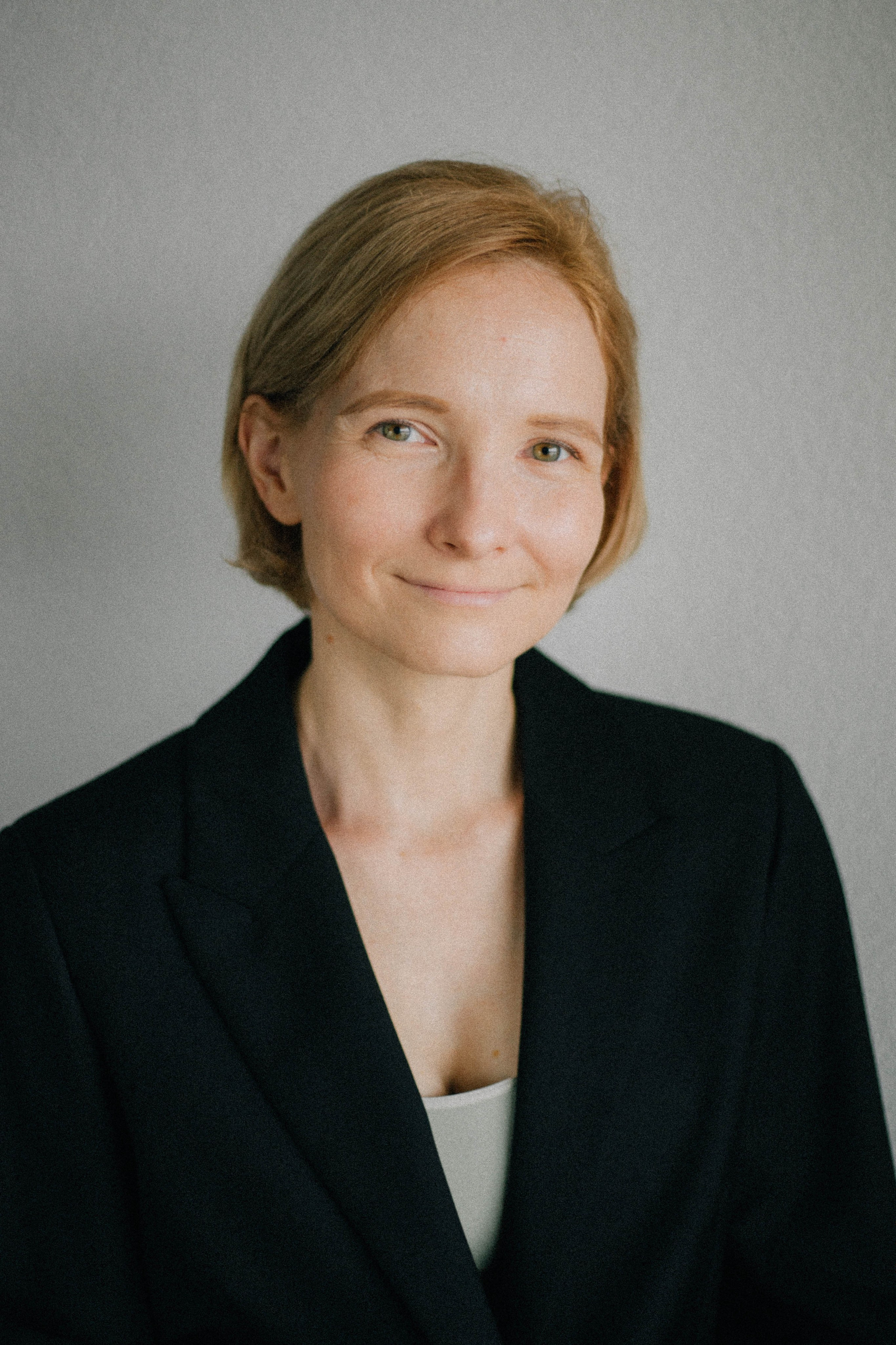 Mariya. Portrait and family photographer Lausanne, Geneva, and Montreux