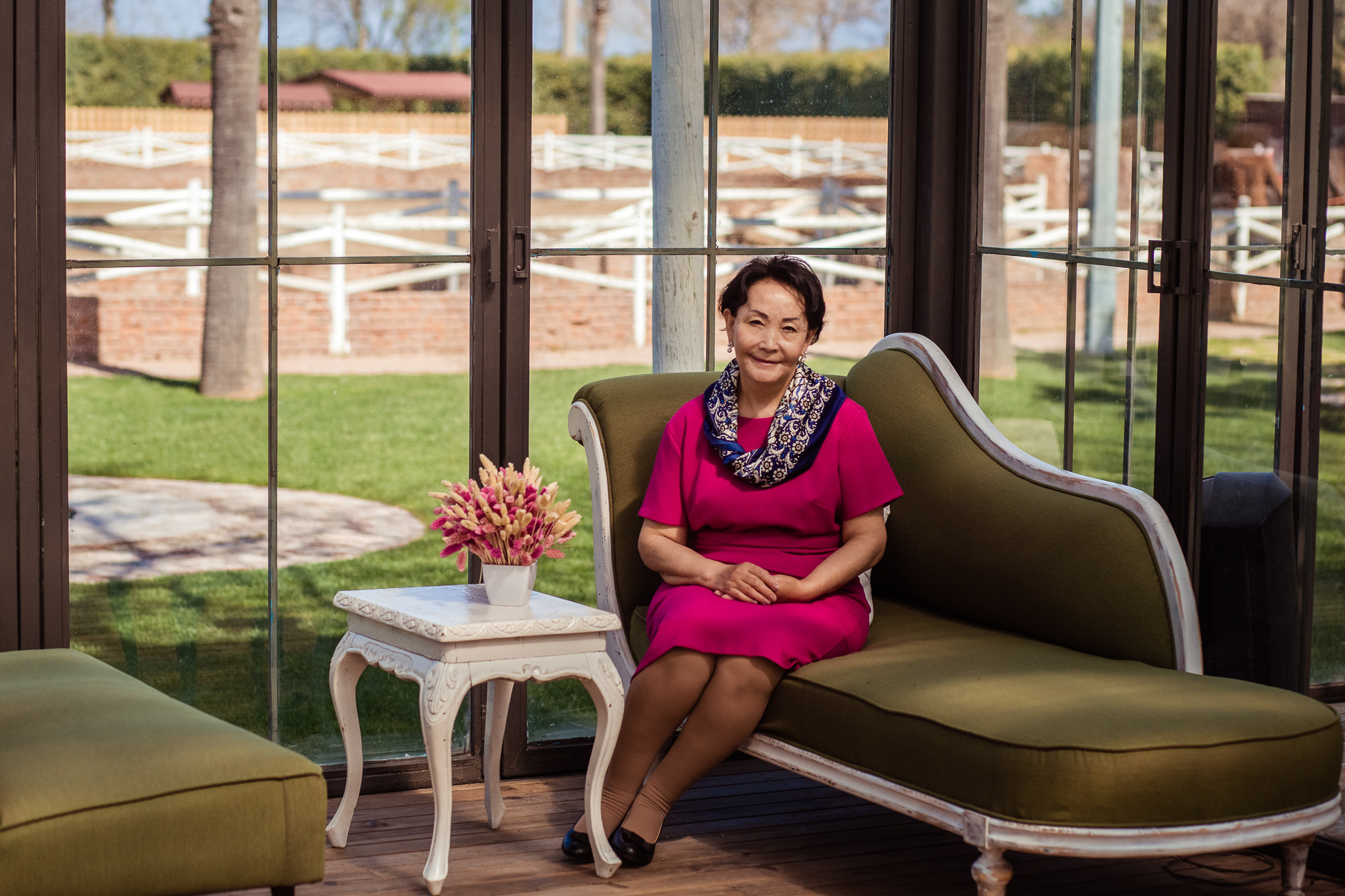 Family photo session on a farm in Urla