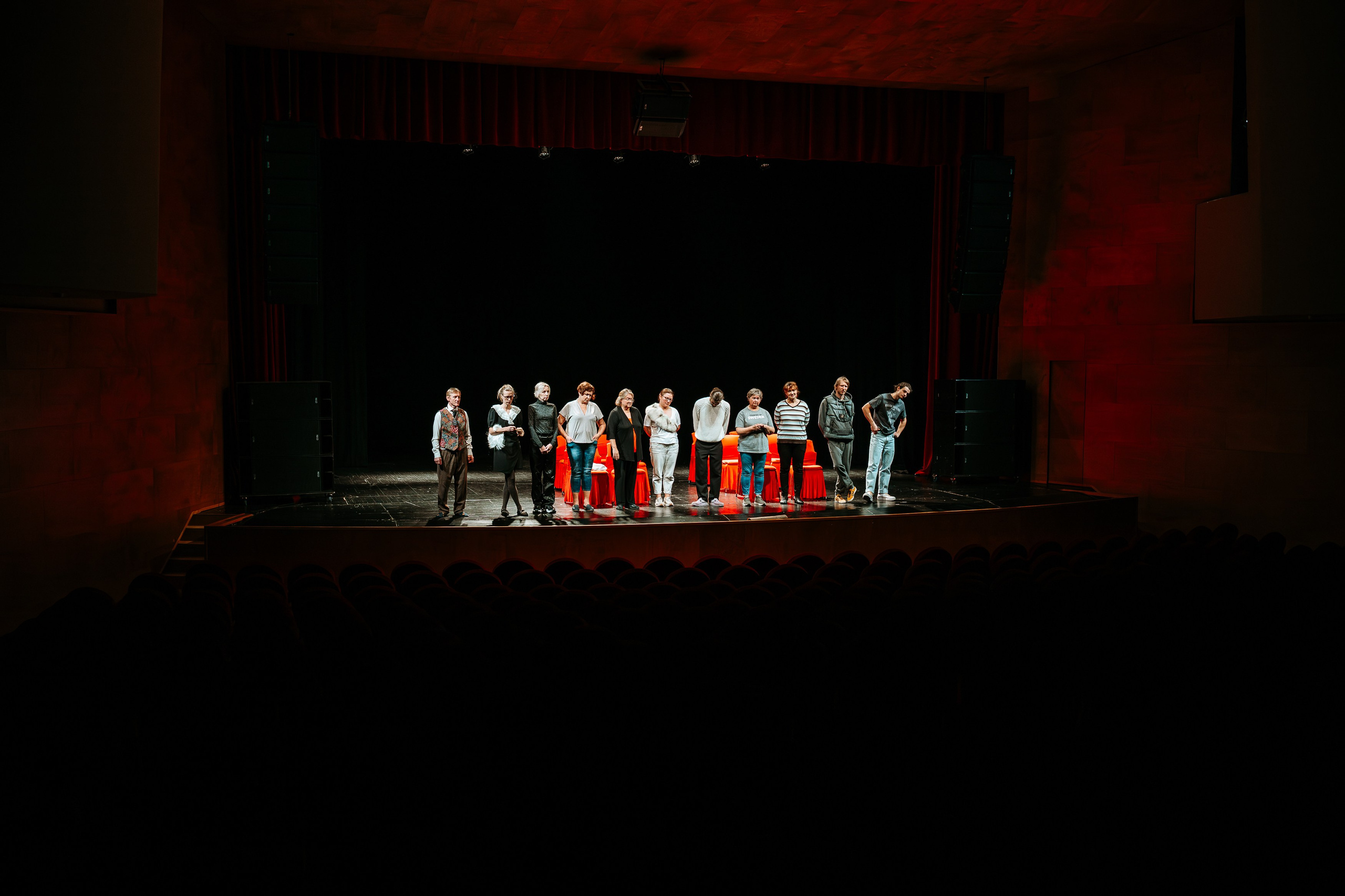 Garbo Teater „12 стульев“. Jelizaveta Gross - reportaaži- ja portreefotograaf Narvas