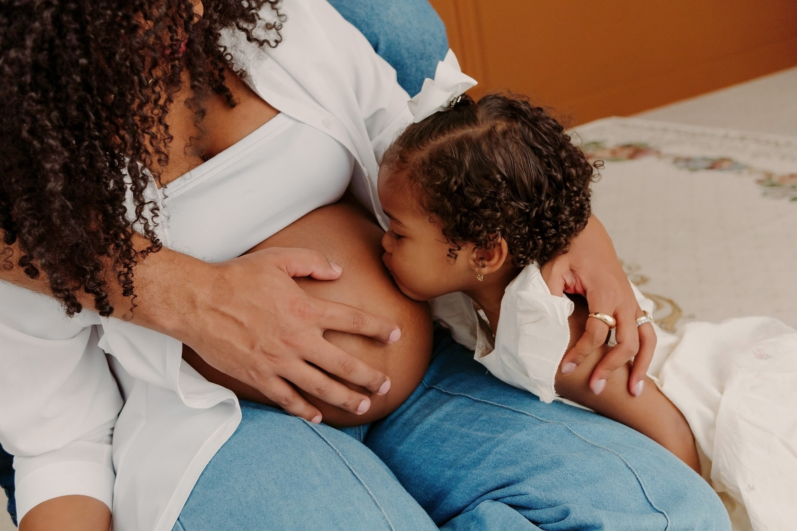 Verena à espera de Júlia. Estúdio Natani Fotografia