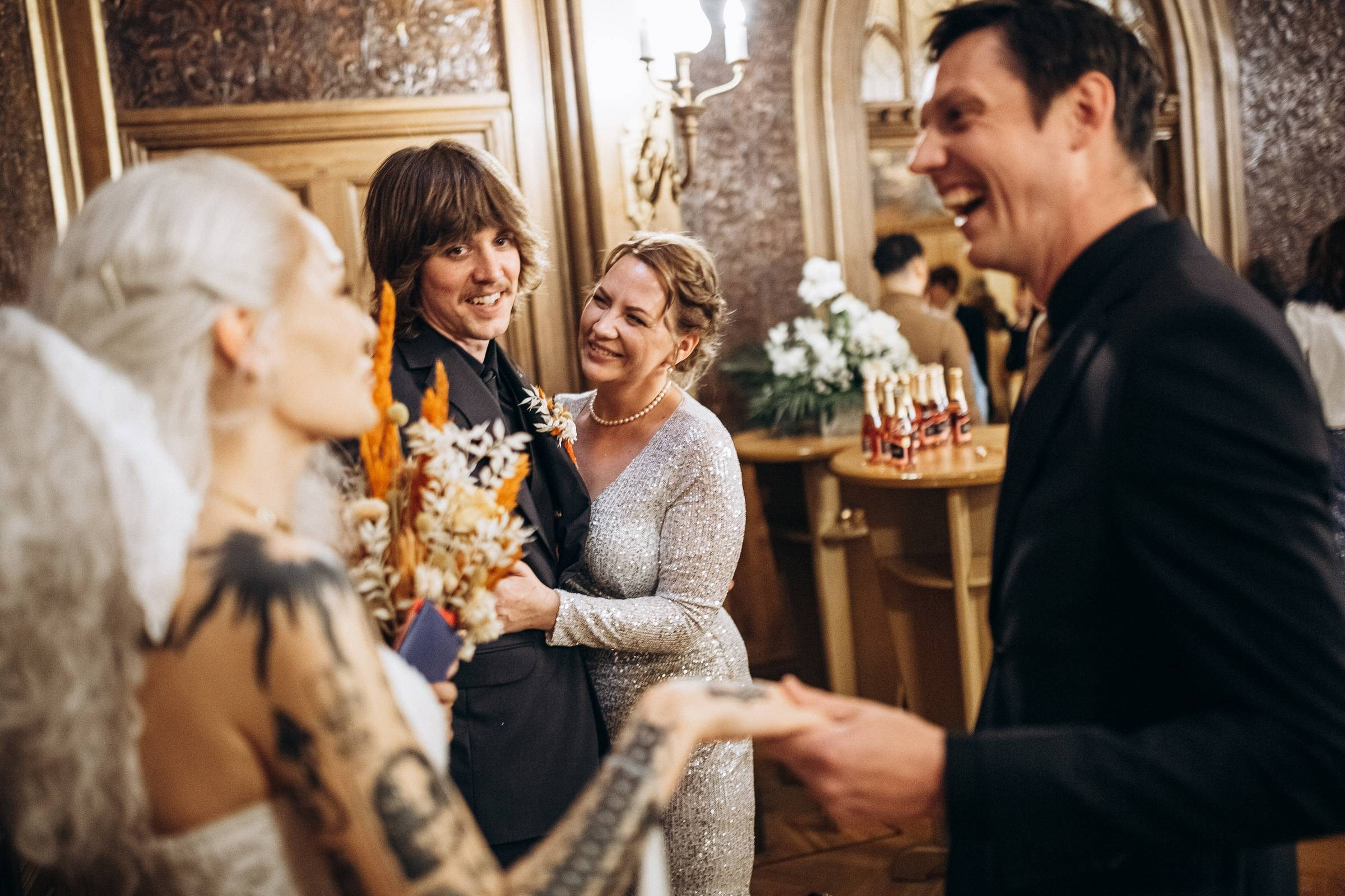 KĀZAS BEZ ROBEŽĀM DISKO STILĀ