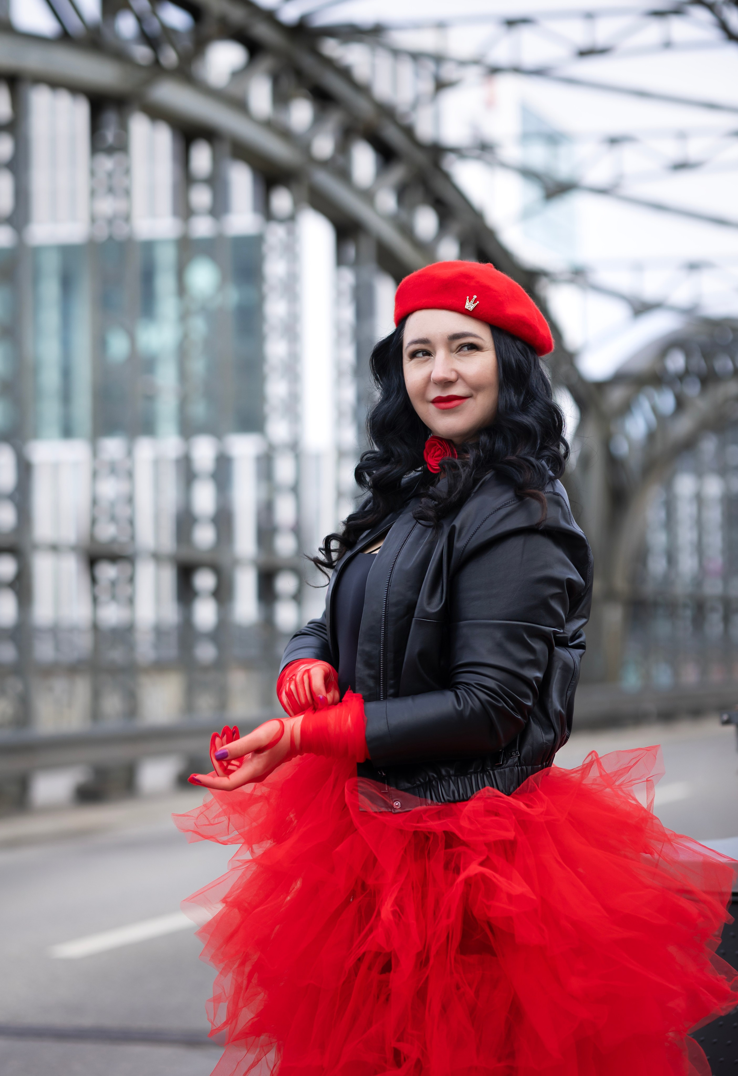 Balloons and red skirt. Фотограф в Мюнхене