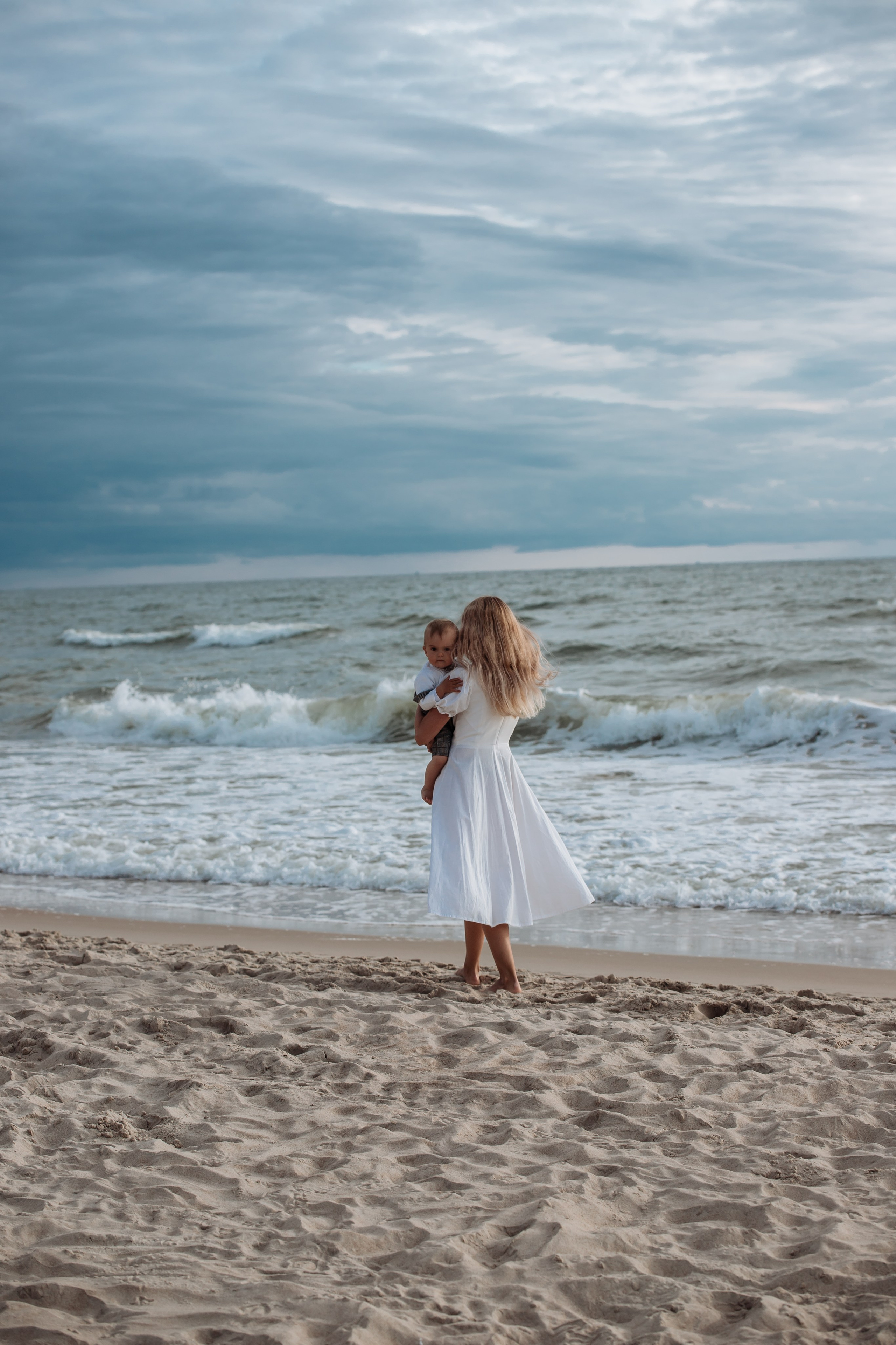 Jolita, Rolandas ir Manuel. Wedding, christening and family photographers in Vilnius, Lithuania