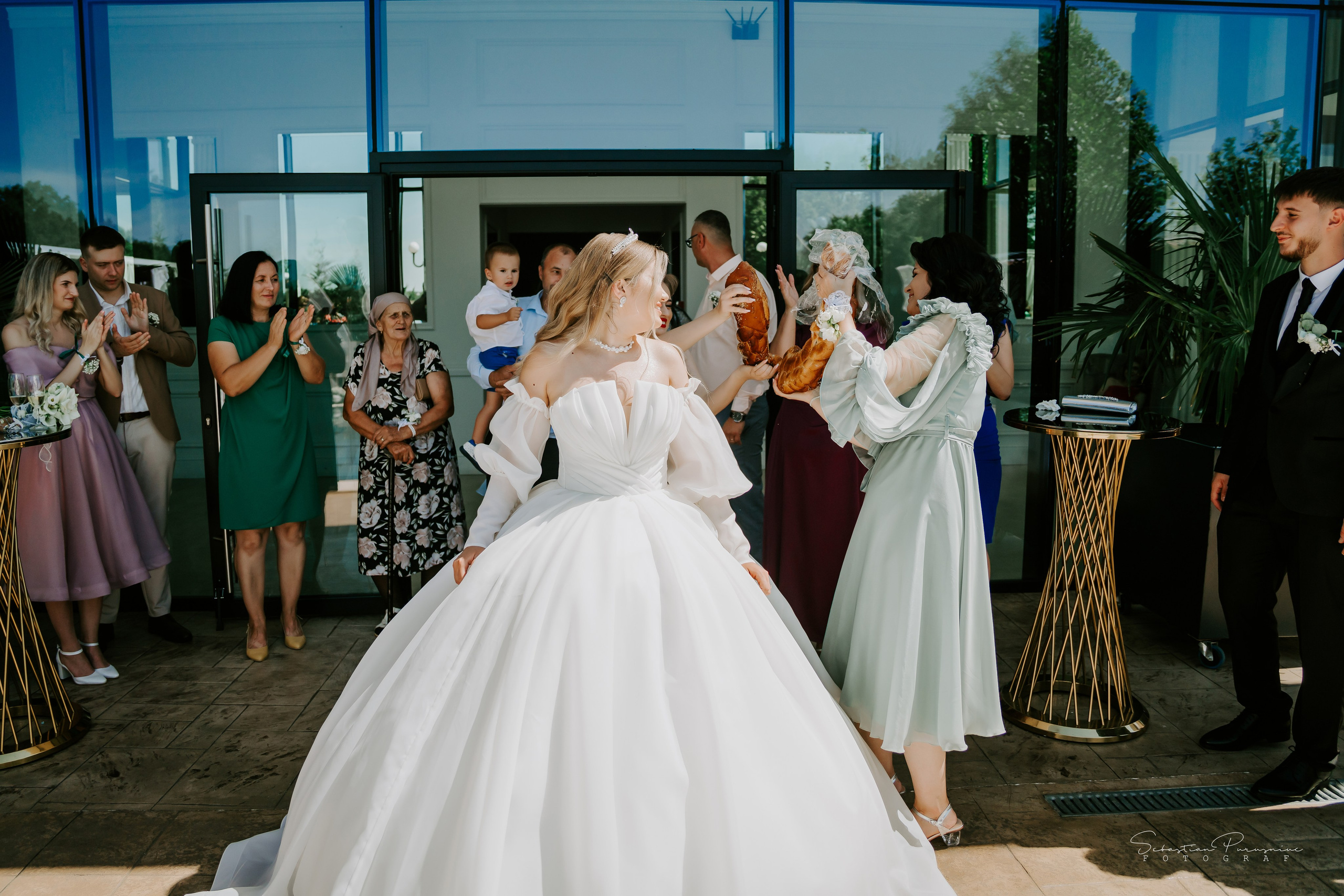 Bianca & Iulian. Sebastian Purusniuc Fotograf - Iasi