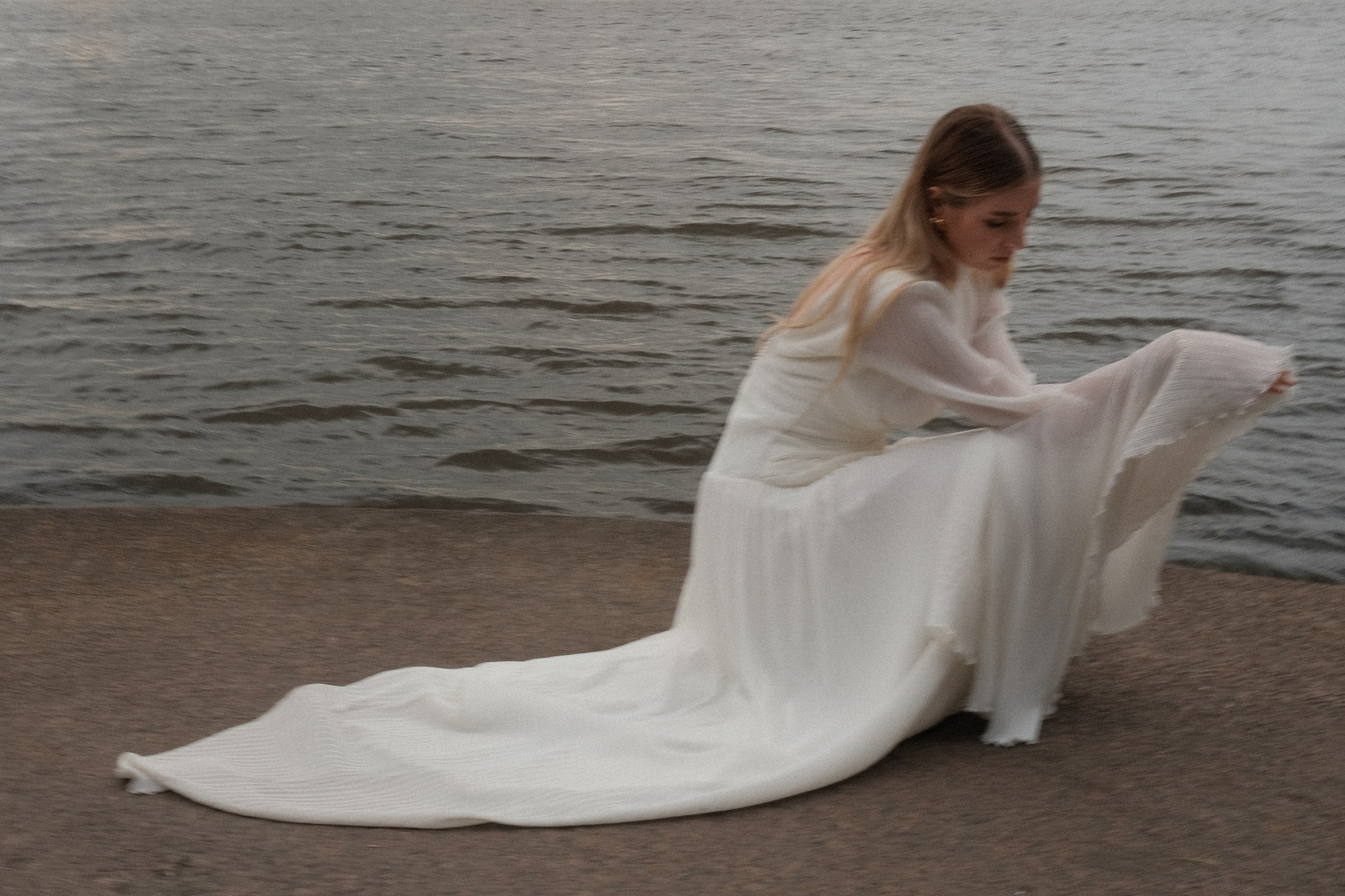 Museum elopement. Photographer Anna Curly | Weddings and Events in Dubai