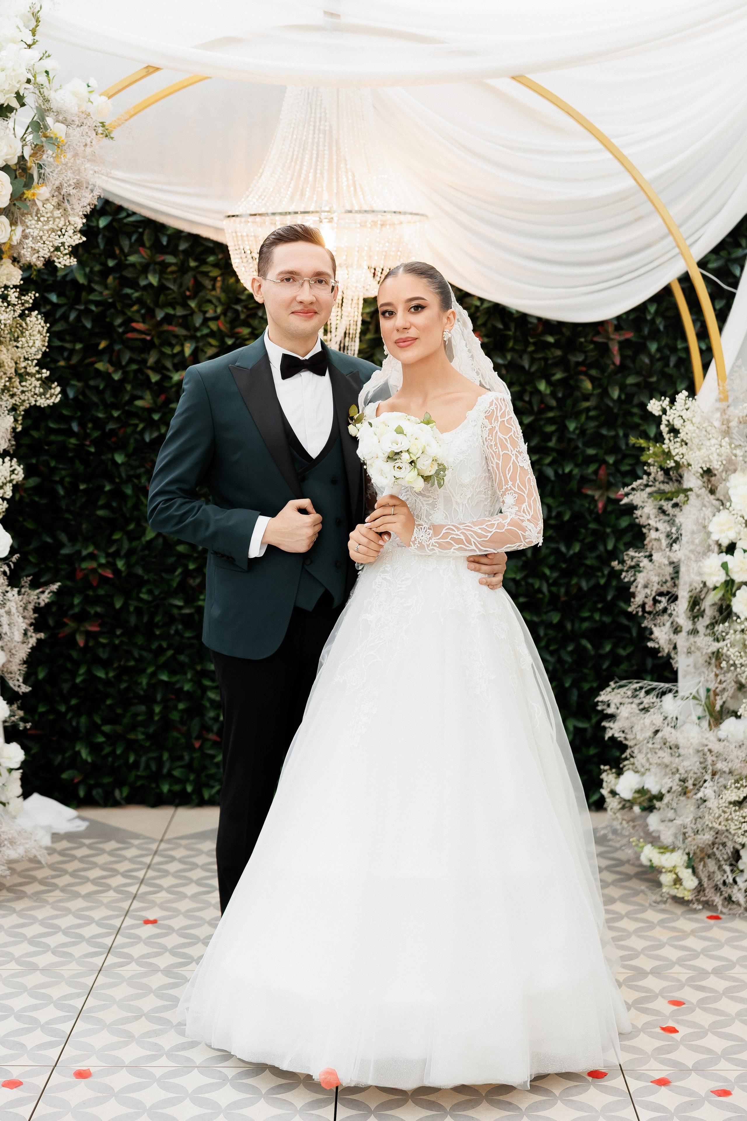 Serghei & Erica — Queen Residence. Servicii Foto și Video 067188353