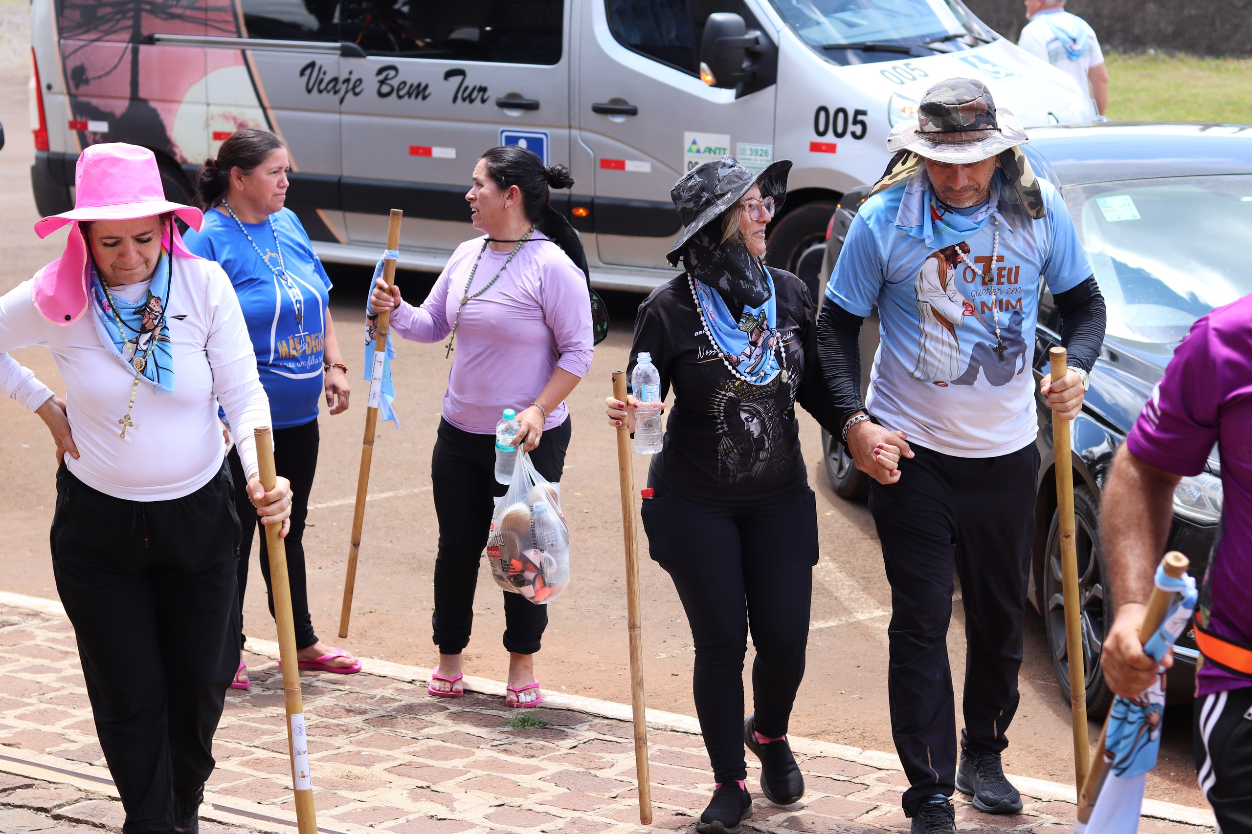 Peregrinação Nossa Senhora de Belém. Handa Produções