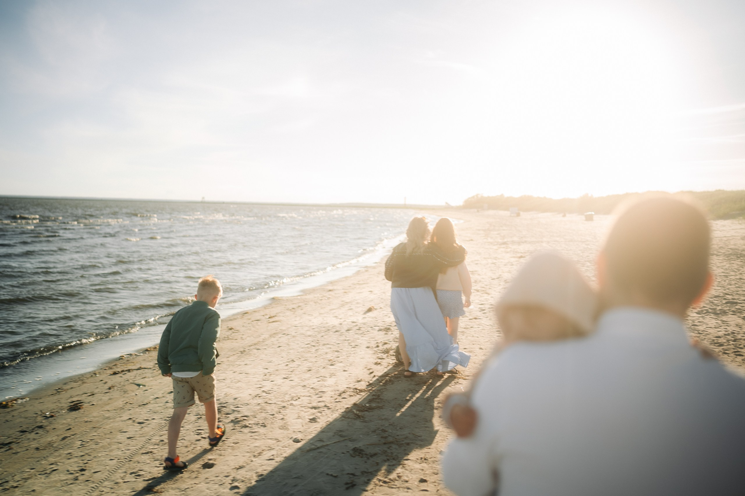 By the Sea. Couple and Family Photographer in Tallinn, Sasha Kaloshin
