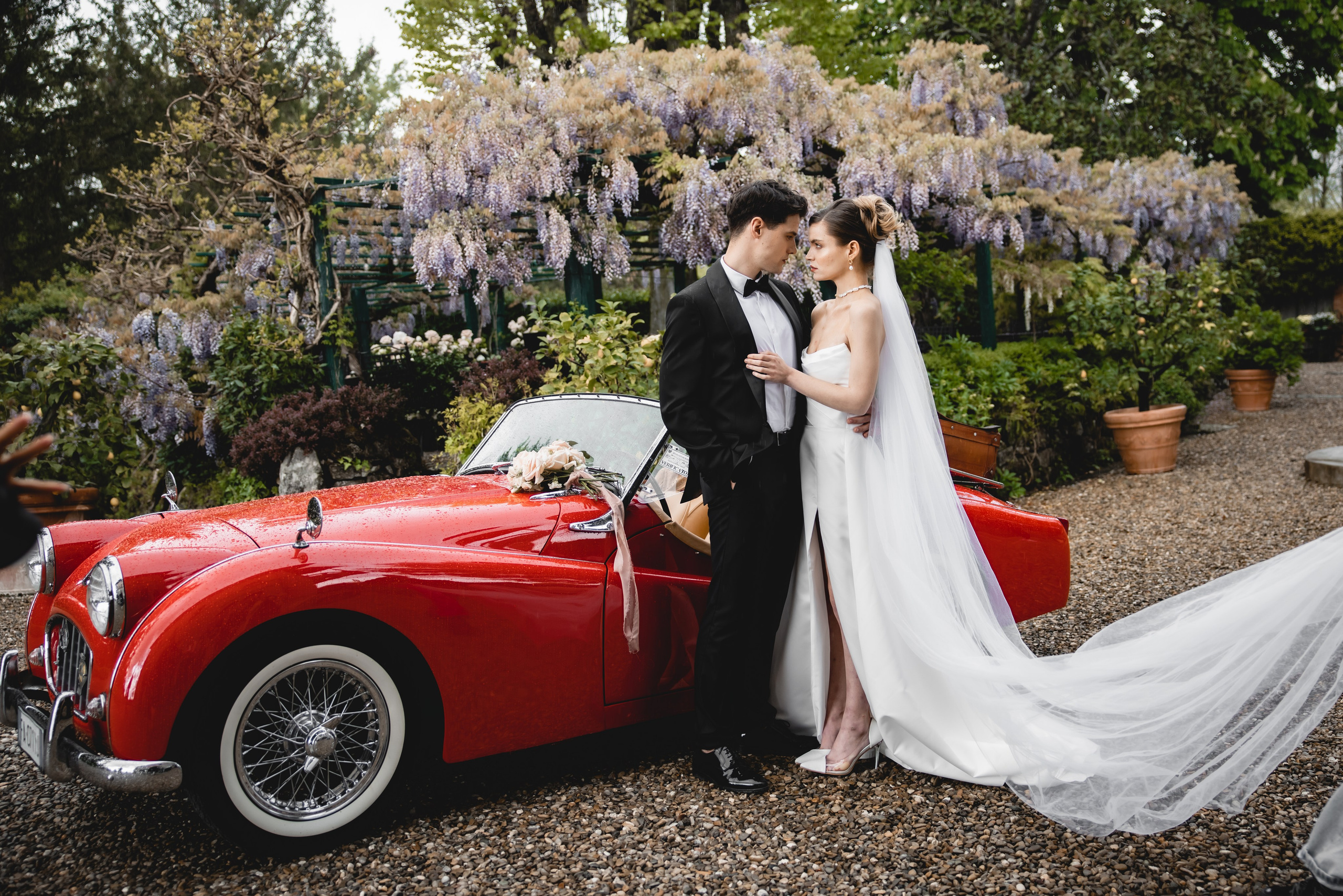 Tuscany Wedding Villa La Commenda Concordia. Professional wedding photographer in Copenhagen, Denmark — Julia Byron