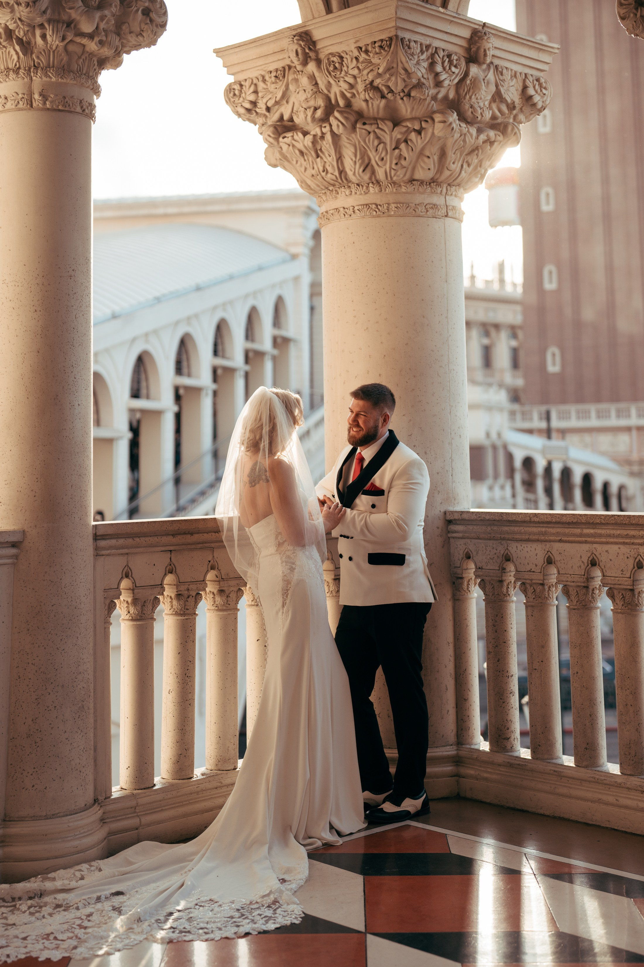 Chris&Holly. Wedding & elopement photographer Viktoriya Kravtsov. Las Vegas