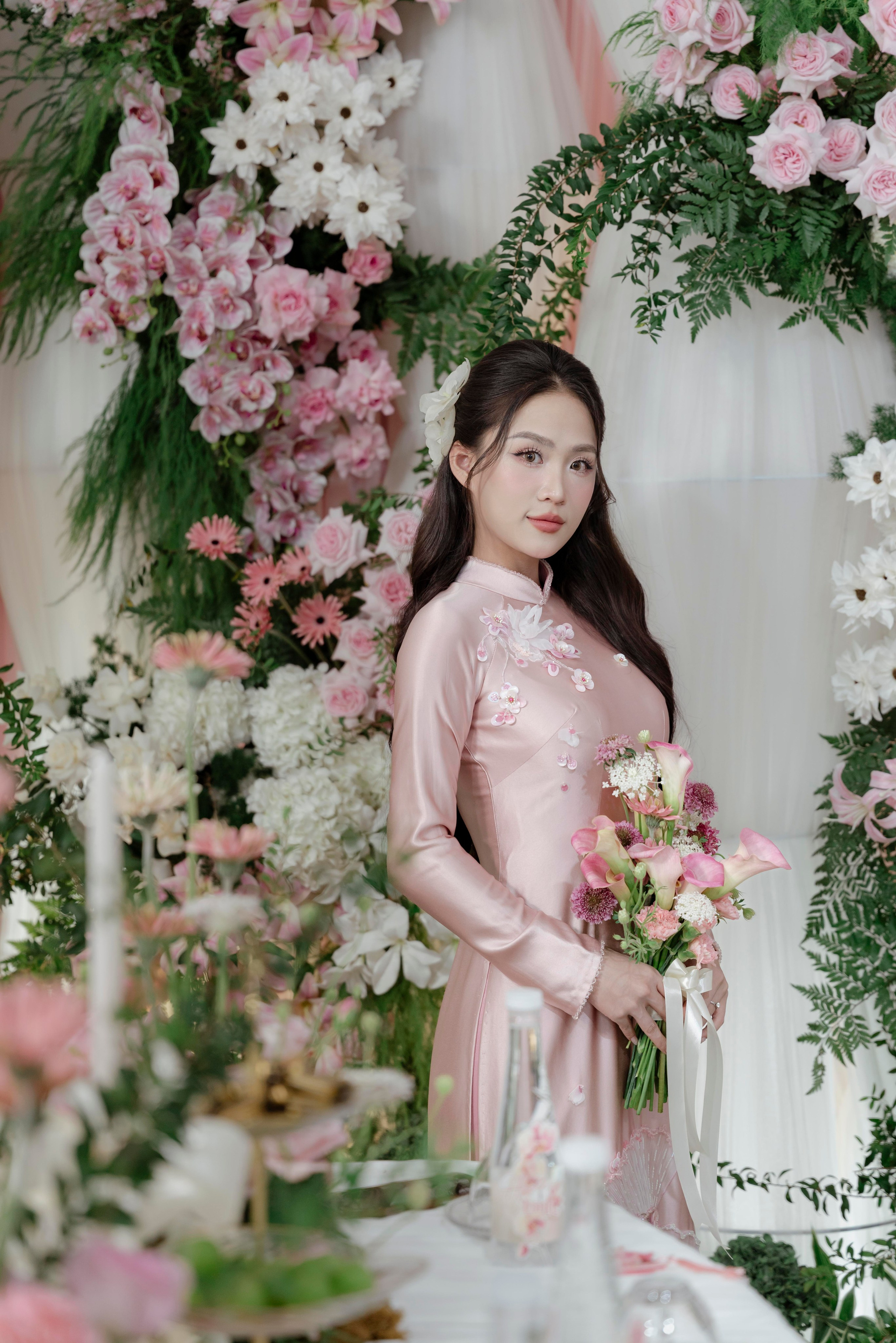 LINH & HUYEN. WEDDING PHOTOGRAPHER IN VIETNAM