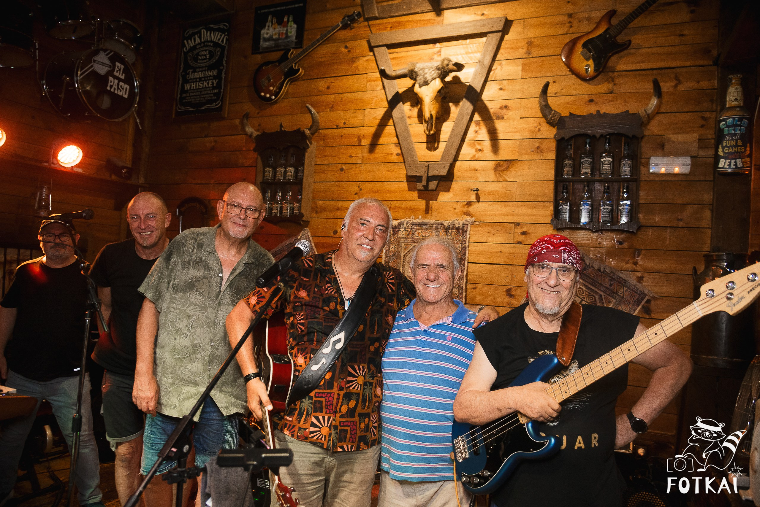 Reportaje fotográfico de FOTKAI | Cafe Bar El Paso | Torrevieja, España, 5 de julio de 2025