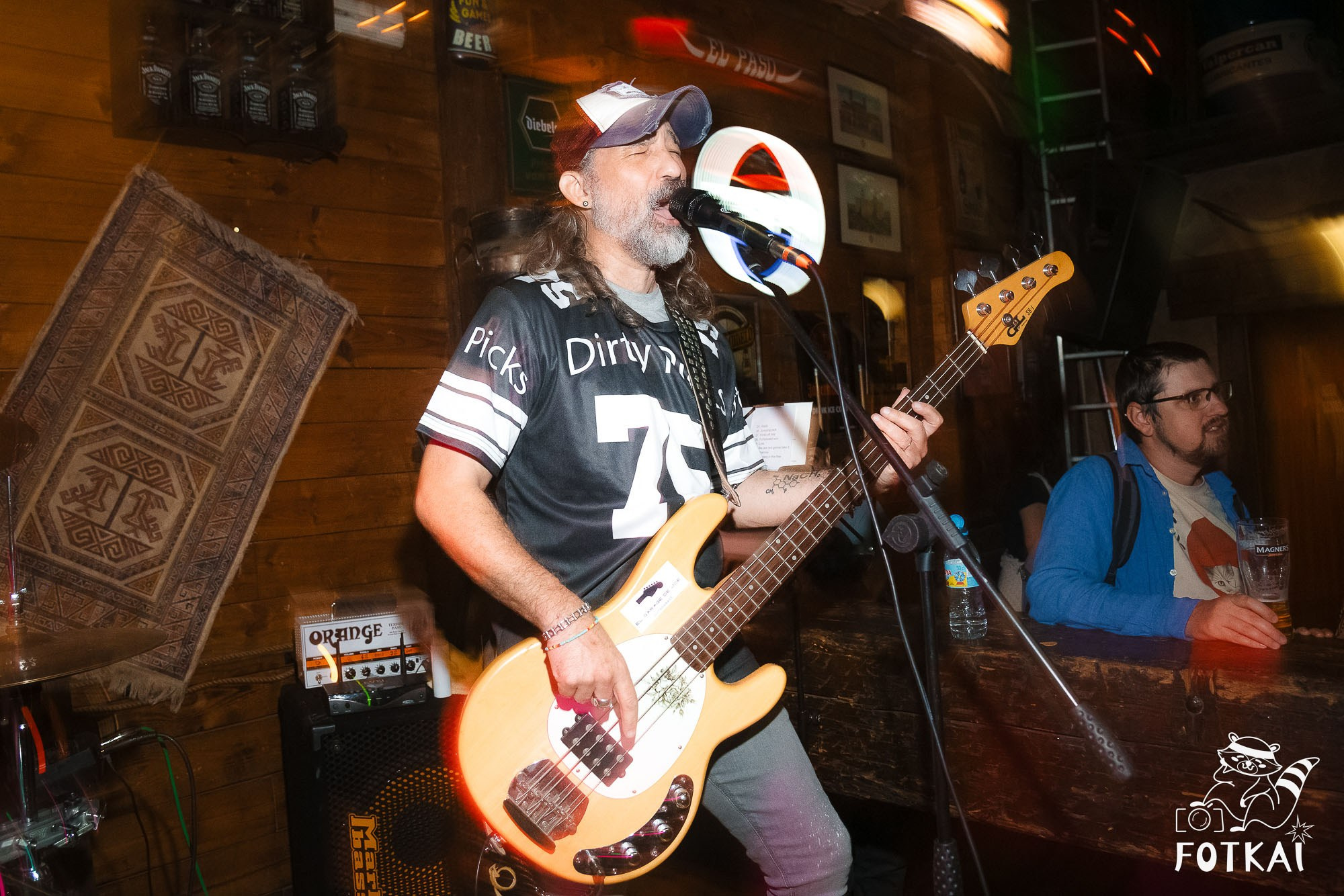 Dirty Picks — Fotos del concierto en El Paso Bar, Torrevieja, 2026 | FOTKAI