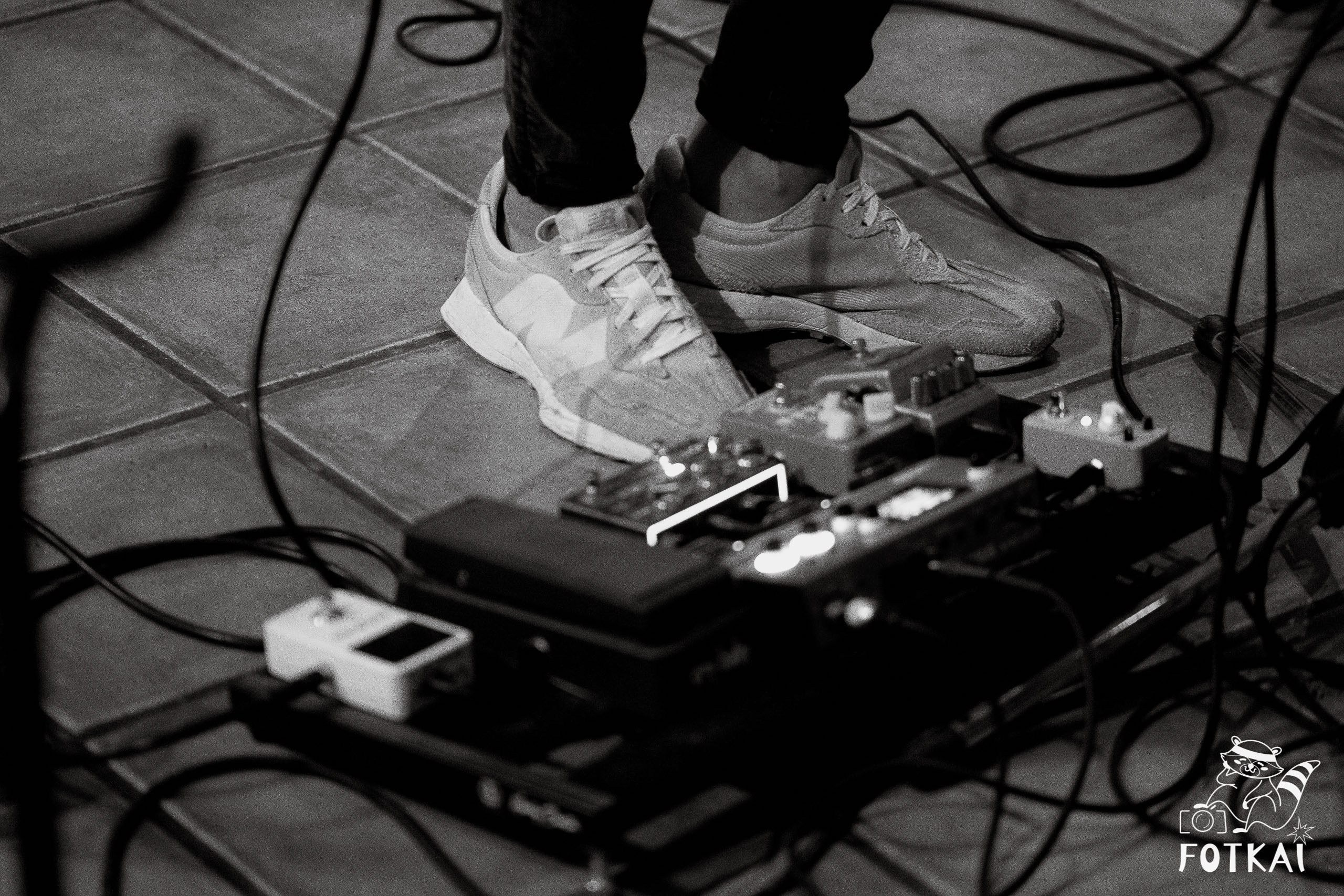 Stones of the Coast en Café Aljibe Rojales: Reportaje fotográfico 30.08.25 | FOTKAI