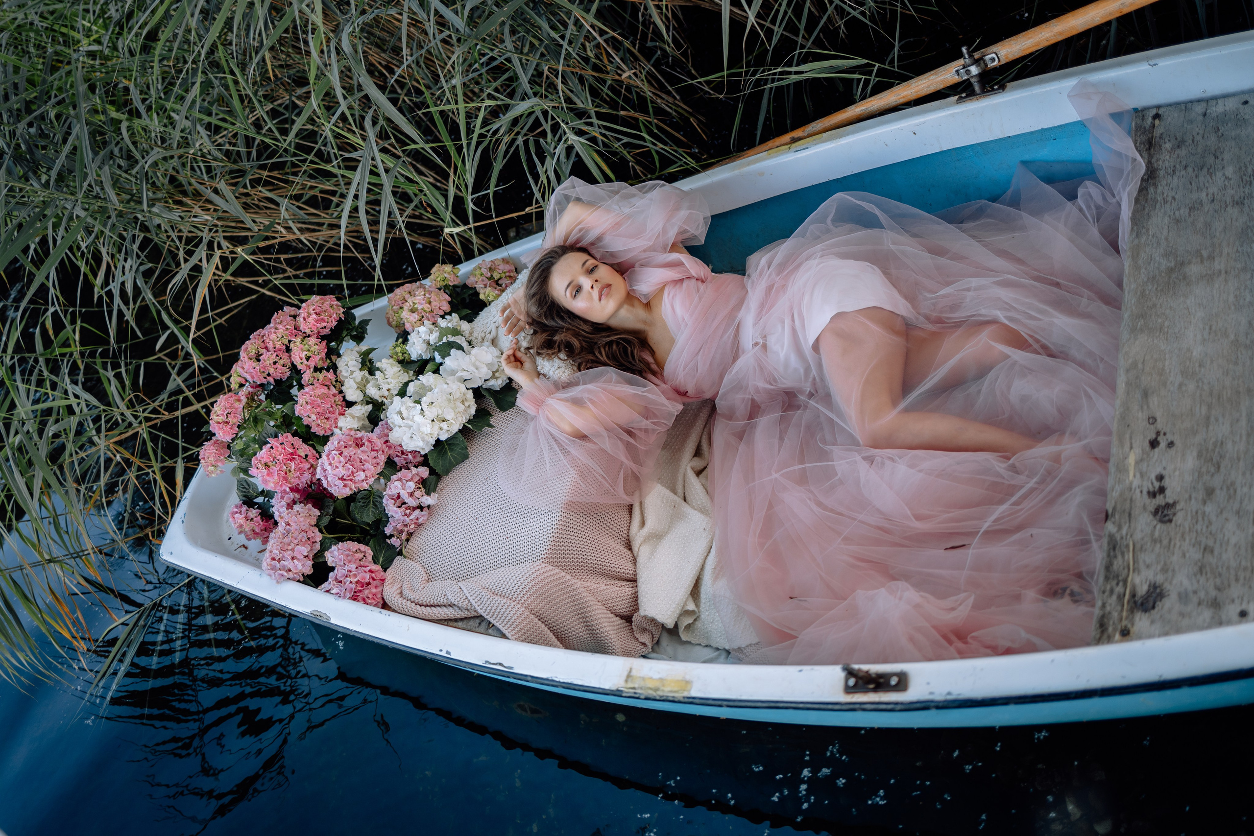Das Boot mit Blumen. Hochzeitsfotograf München Taufe Familienfotograf Tanja Mauke
