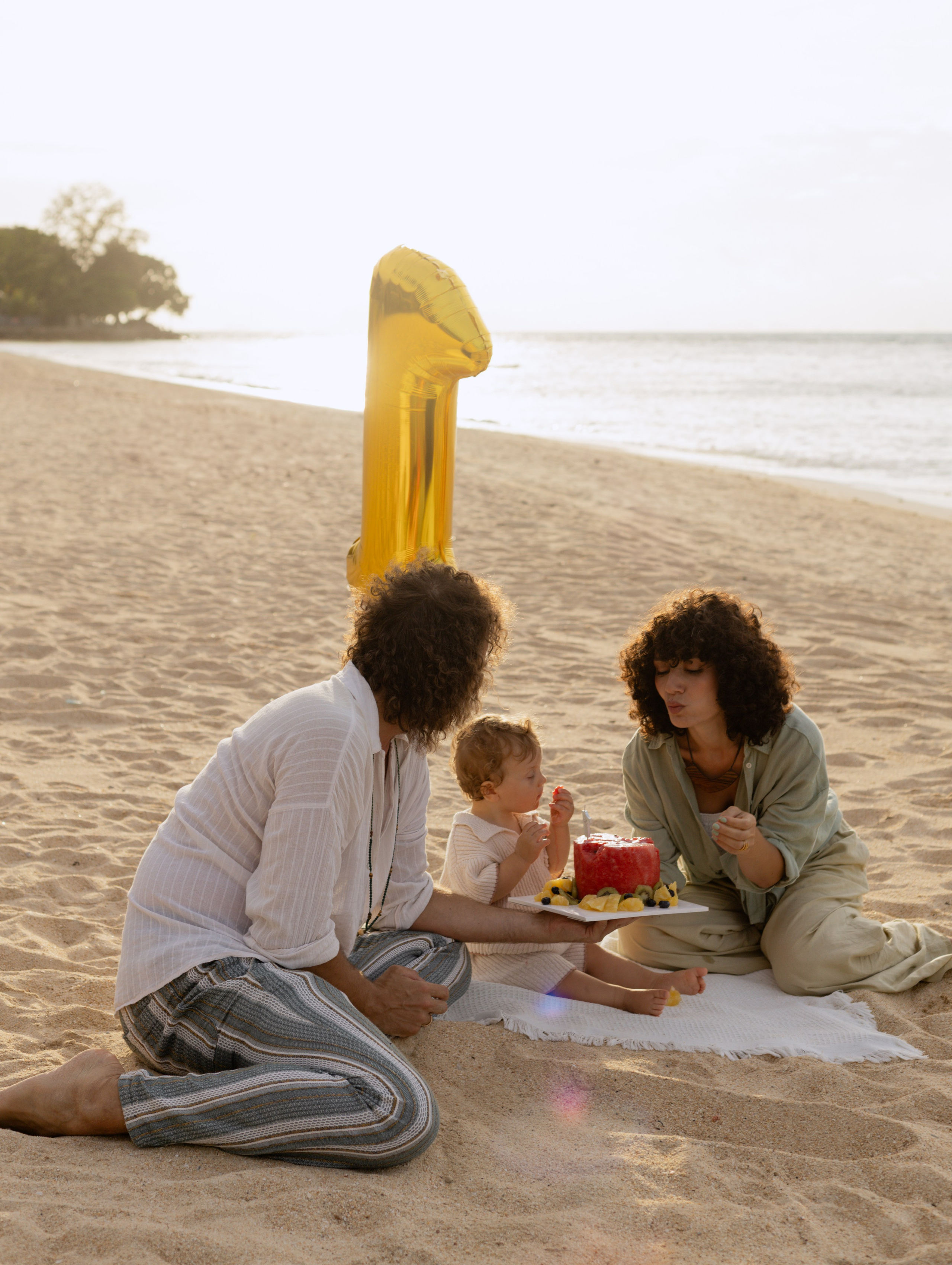 FAMILY PHOTO SHOOT. HOME