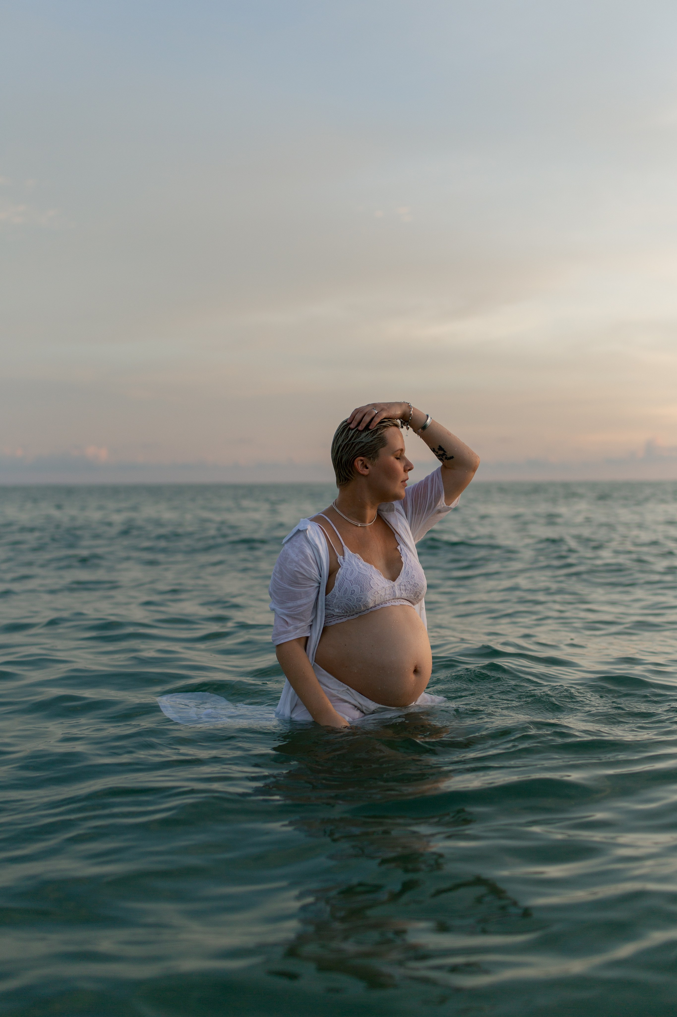 Asya. Ocean. Photographer Vladmir Gladkov