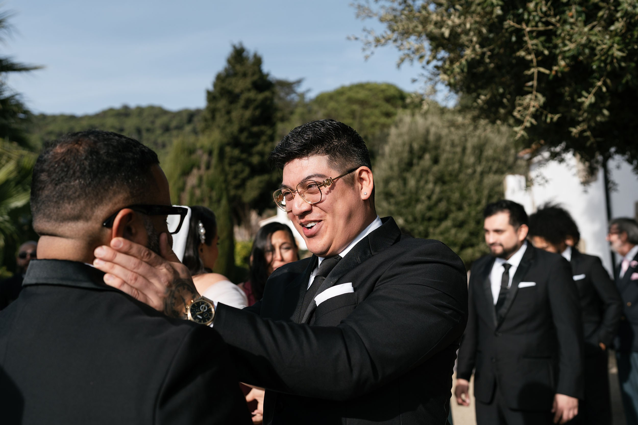 Donielle and Edwin. Fotógrafos de bodas de destino y creadores de contenido con base en España