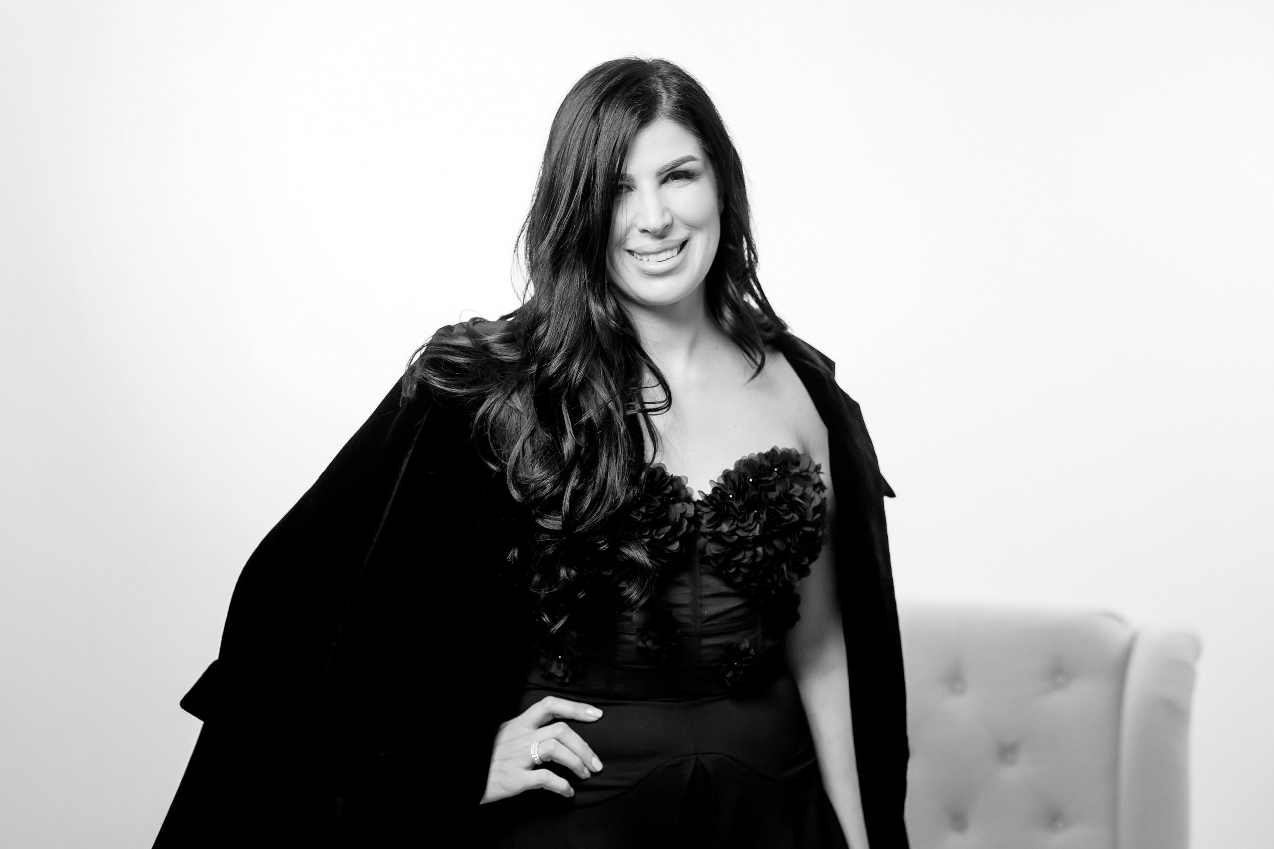 Portrete Constanta - O clipa de sinceritate in faţa camerei. Elena Mascan – Fotograf newborn, maternitate, portret, smash the cake & branding personal | La Femme Studio Photograpy|Constanţa