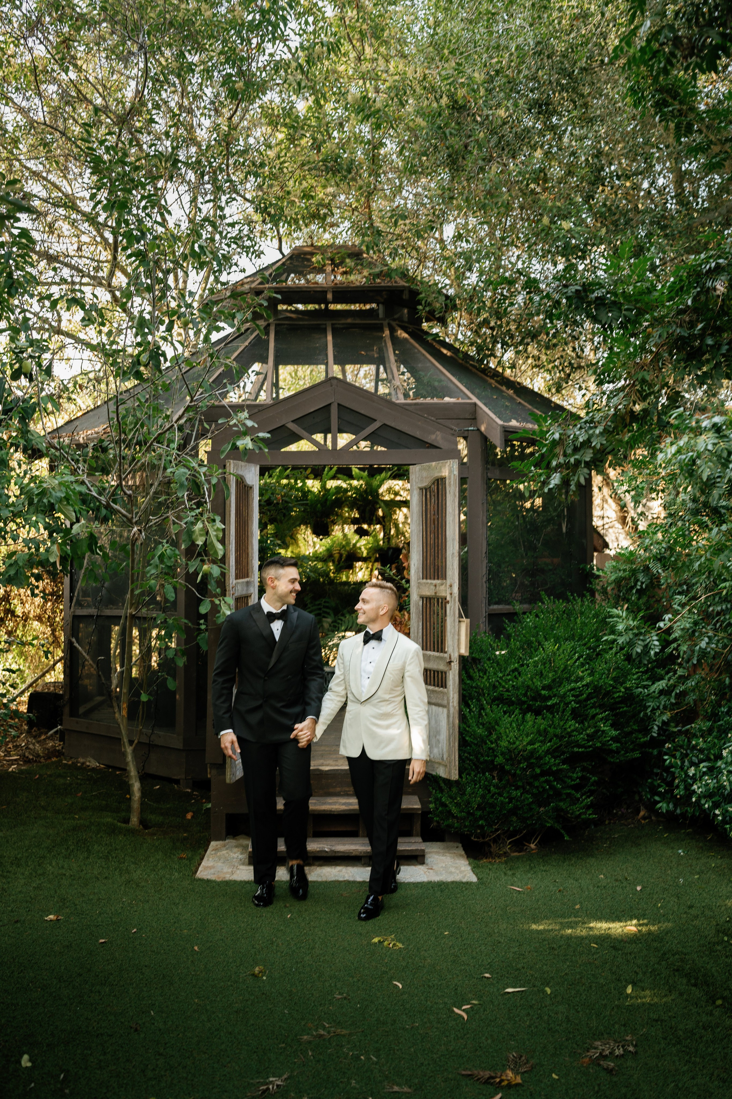 LGBT wedding photographer in California. Wedding Photography & Videography Team in California, Los Angeles, San Francisco, San Diego and Travel