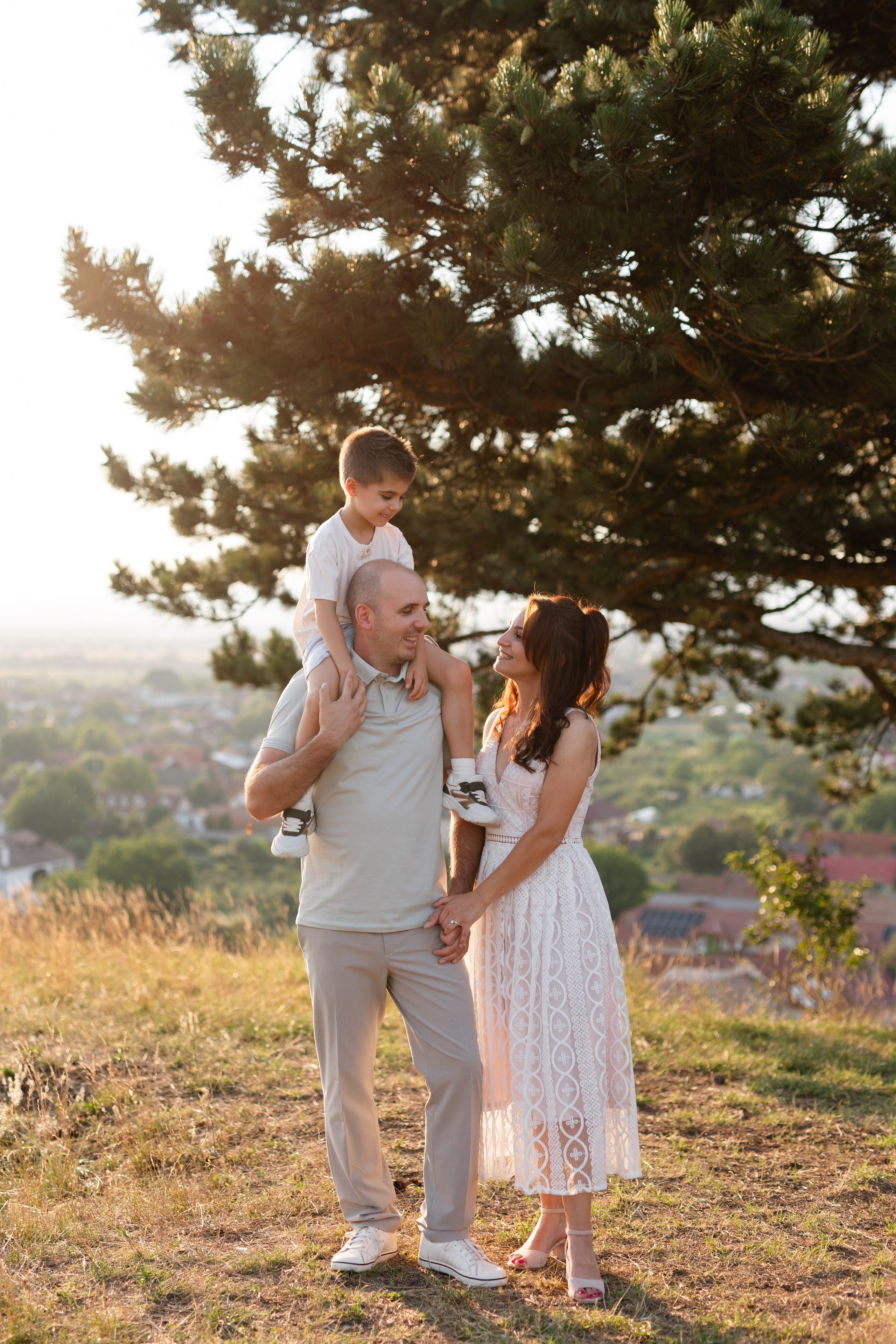 Claudia, Ionut & Cezar — Family. Main