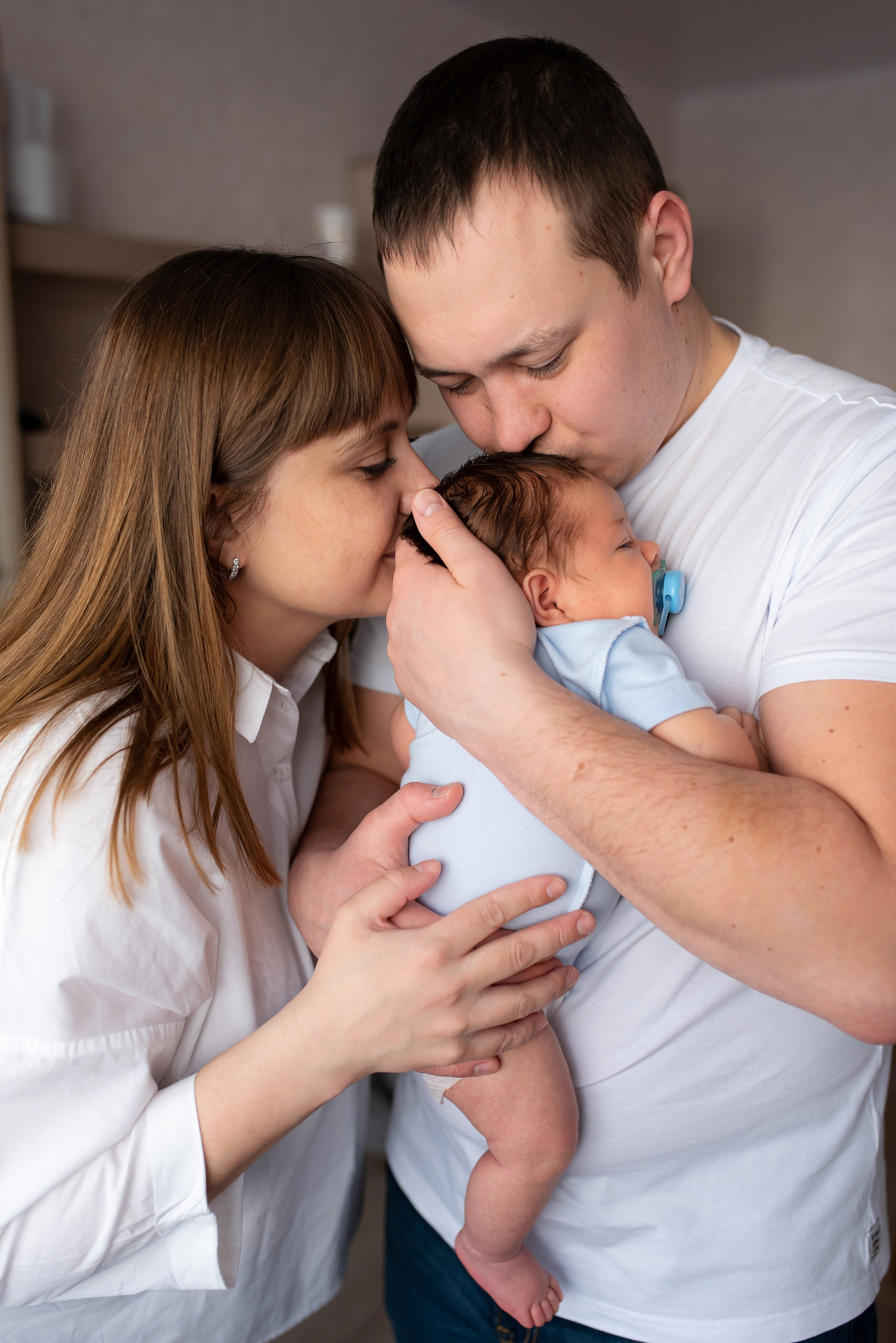Lifestyle. In-home newborn photography Raleigh & area Katya Kulikova