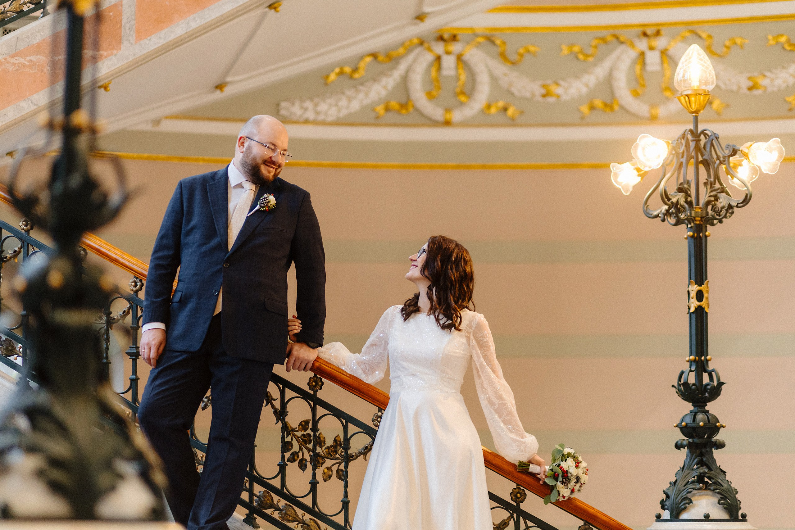 Зимняя свадебная фотосессия в музее искусств. Евгений Тимофеев | Свадебный и контент-фотограф и видеограф в Риге