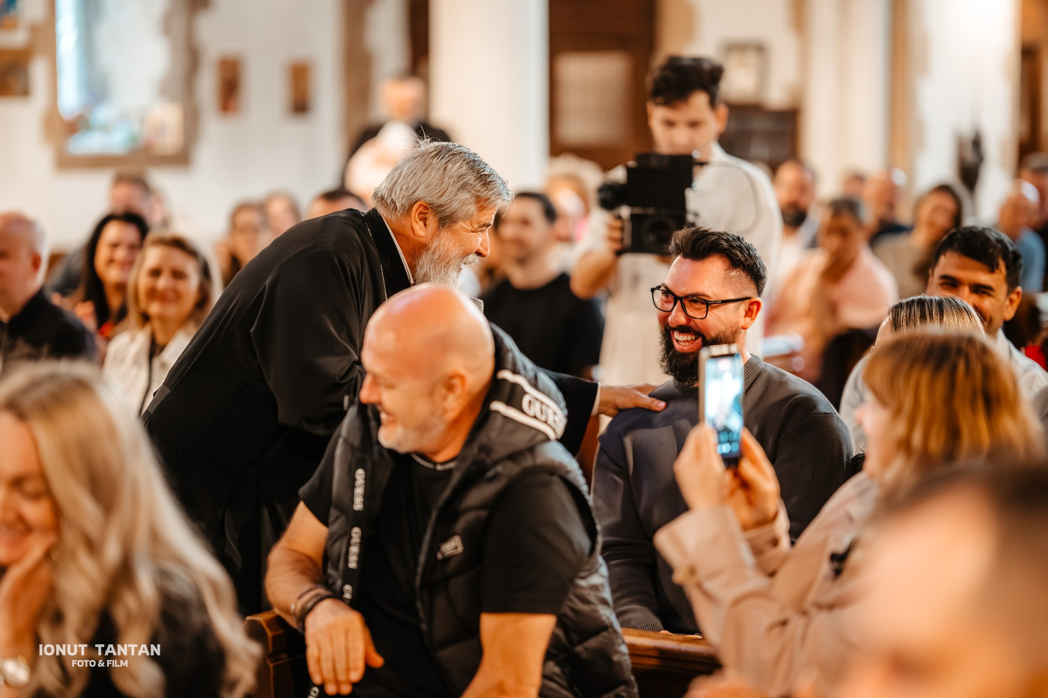 Relațiile dintre noi, ÎNCOTRO?. TANTAN IONUT FOTO & FILM