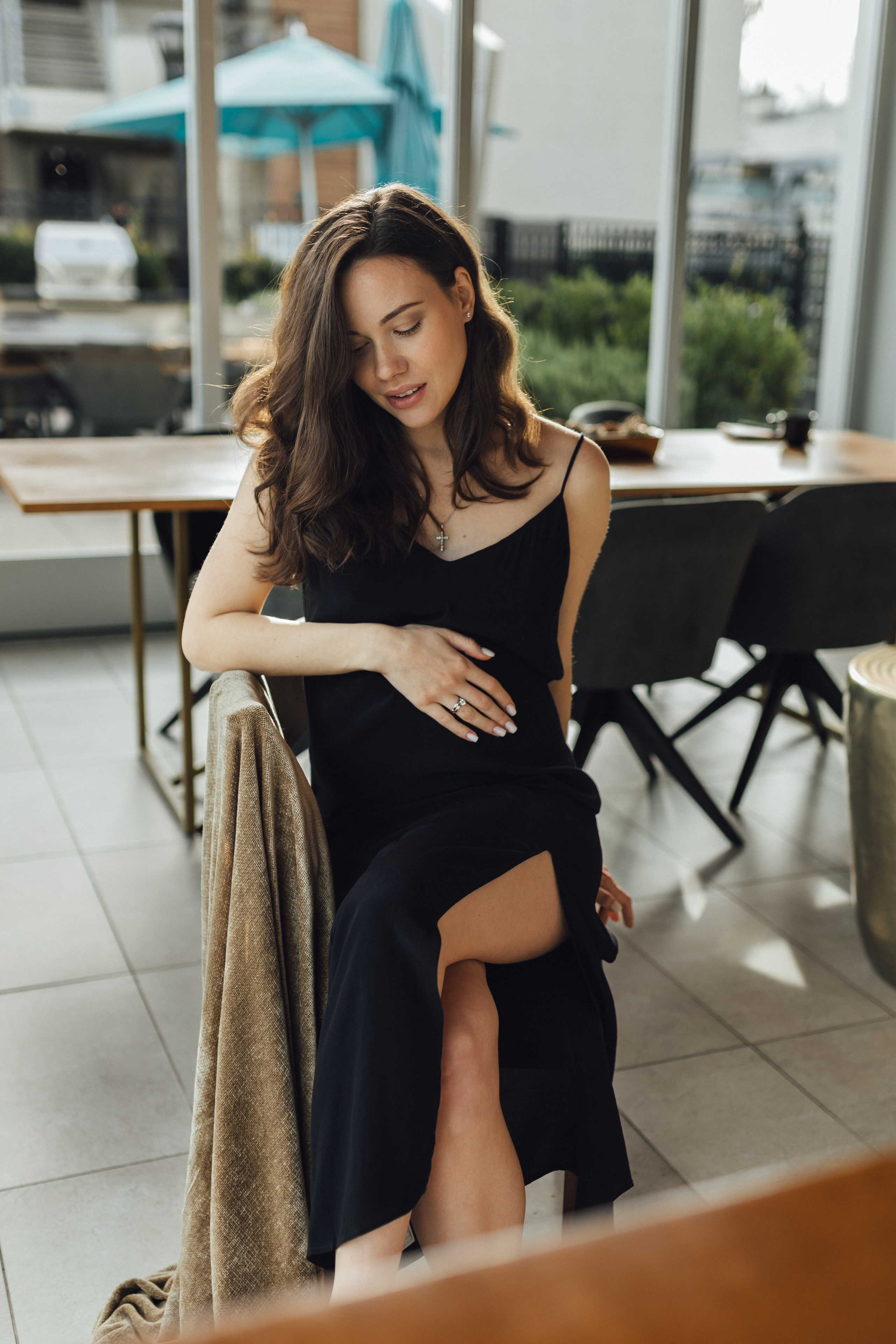 Home Maternity Photo shoot. Maternity, newborn photographer in the Bay Area|Iryna Rakivnenko