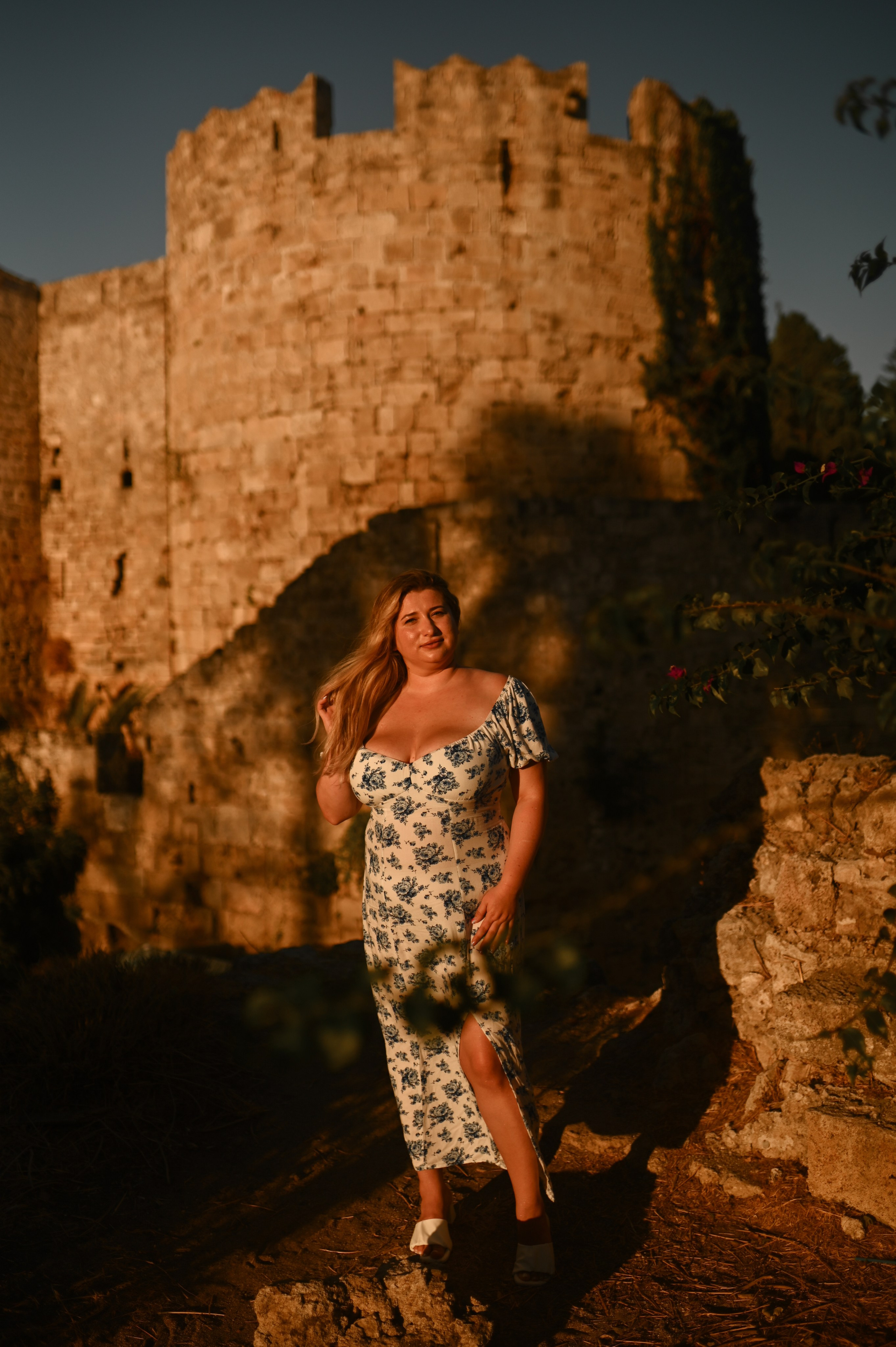 Solo woman photoshoot / портретная фотосессия для женщины Родос. Photographer in Rhodes Island