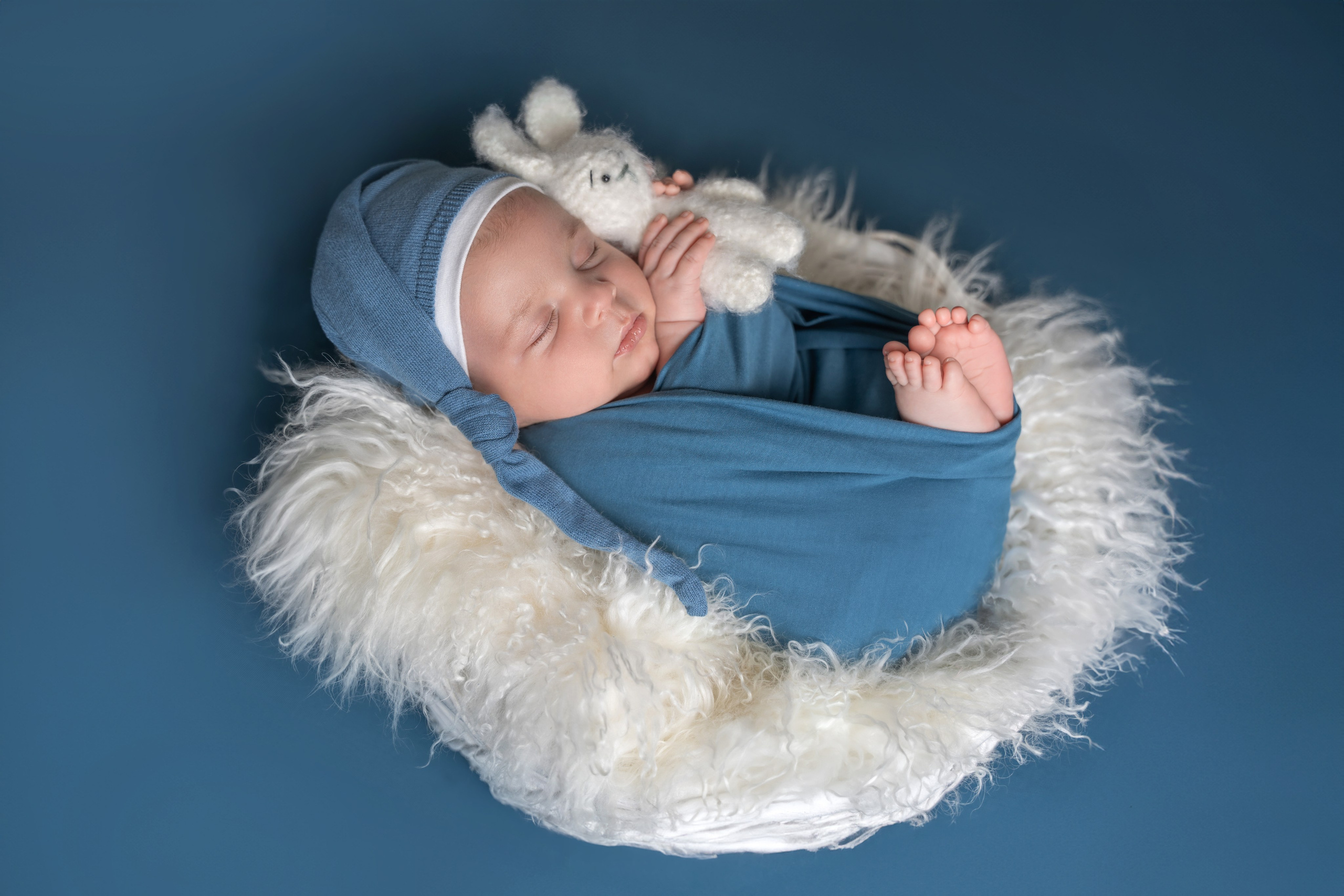 Neugeborenenfotografie in Rastatt, Baden-Baden, Karlsruhe und Umgebung – Liebevolle Babyfotos | Anastasia Fadeev</title>. Fotograf aus Rastatt, Baden-Baden, Karlsruhe, Fadeev-photo