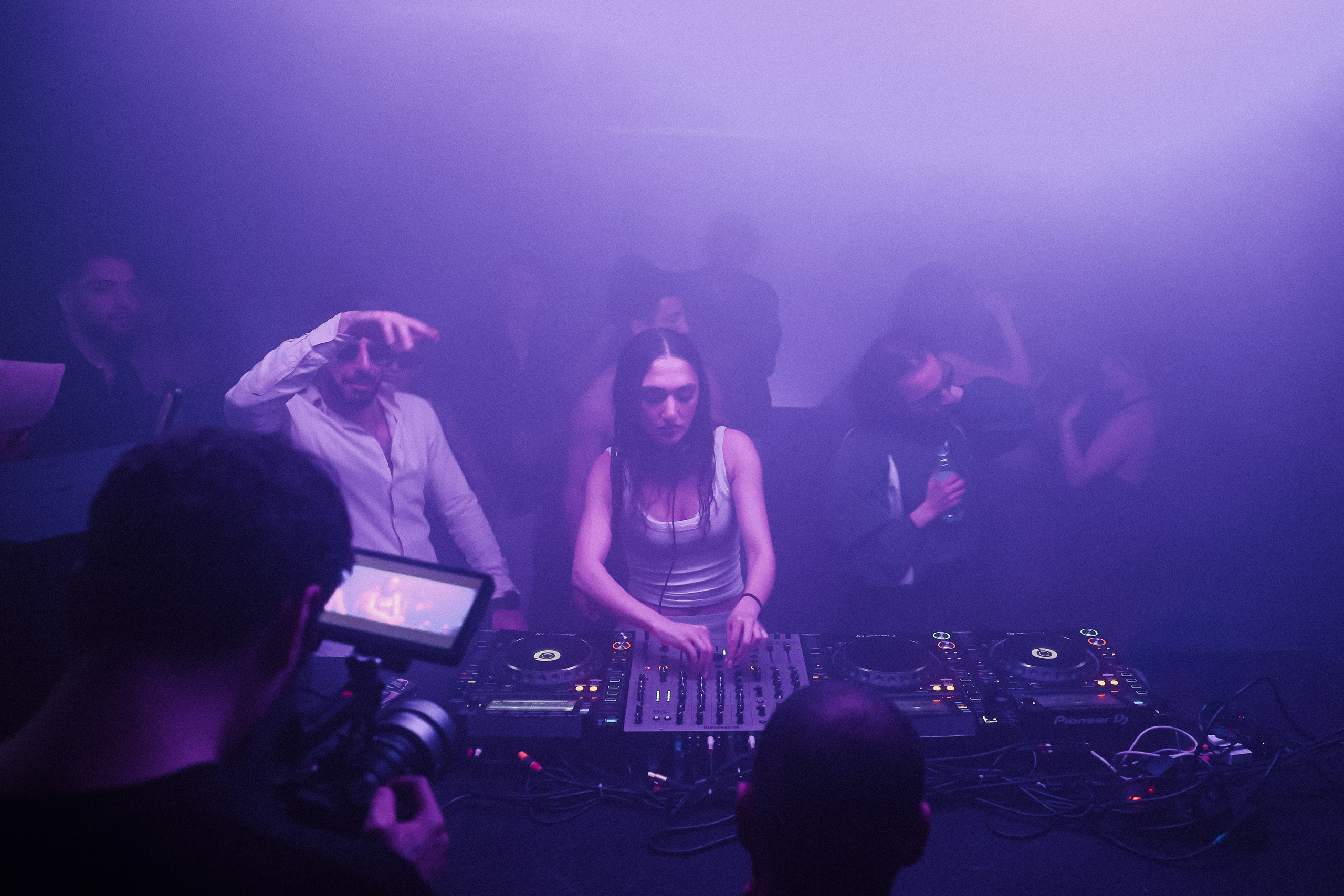 Event reportage (WHATISGOINGON x HOW). Asmikiam