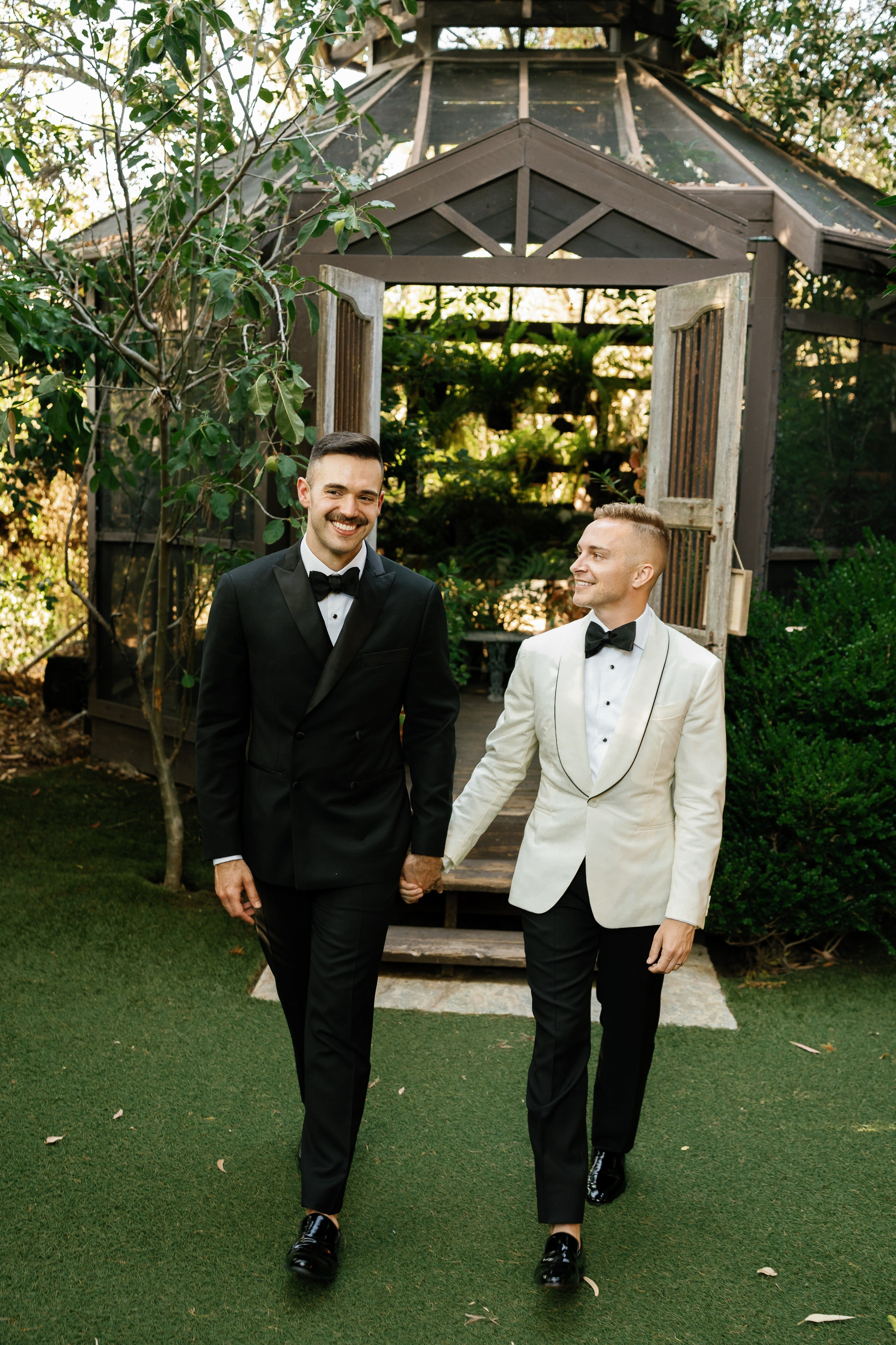 LGBT wedding photographer in California. Wedding Photography & Videography Team in California, Los Angeles, San Francisco, San Diego and Travel