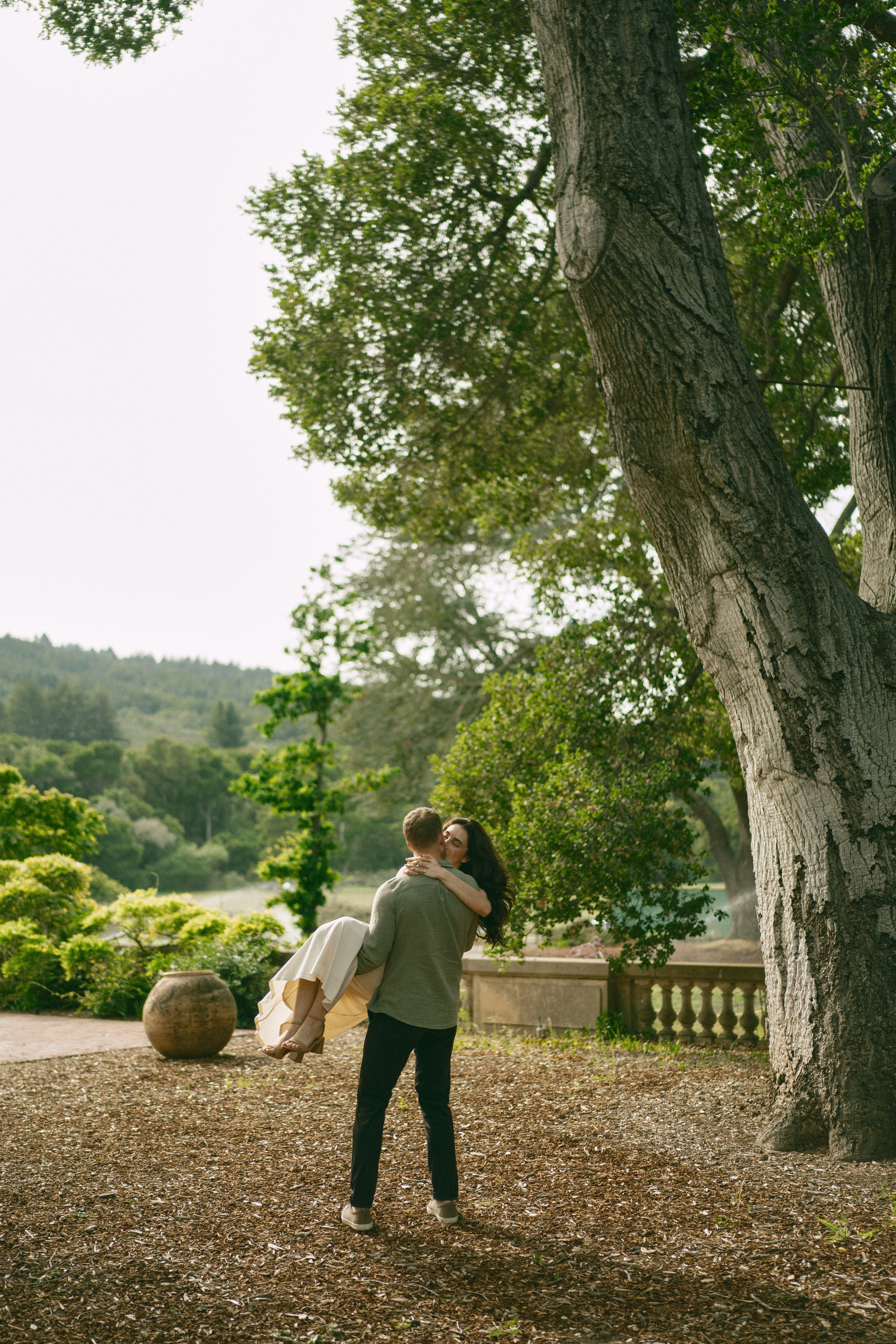 Engagement at Filoli Historic House & World-Class Garden. Wedding Photography & Videography Team in California, Los Angeles, San Francisco, San Diego and Travel