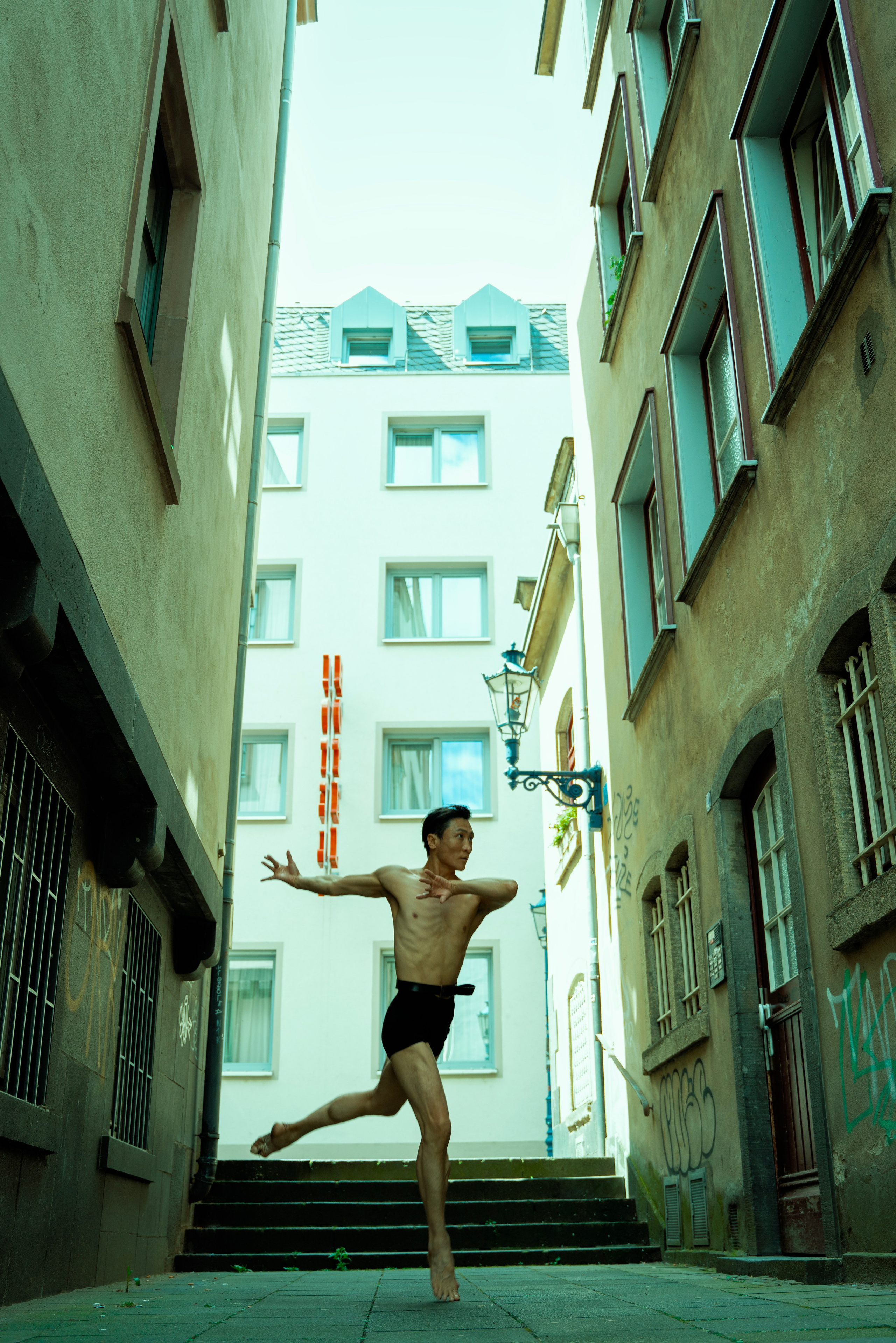 PORTFOLIO. Behnam Khorramshahi, a portrait and fashion photographer in Cologne, Germany