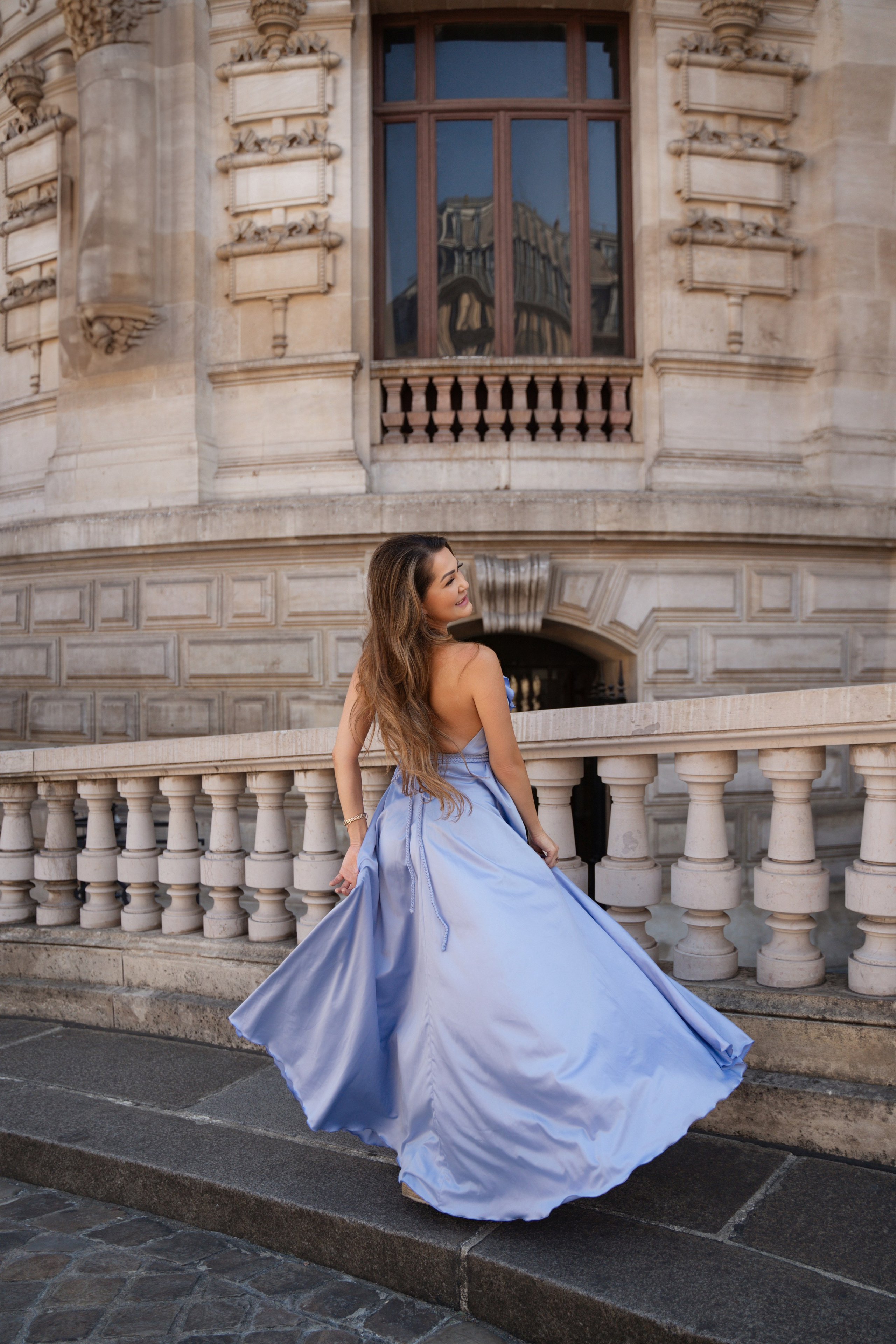 Philippa (2.5 hours). Photographer in Paris|Solo and groups, portraits & content, couples photo-shoot in Paris at the best locations