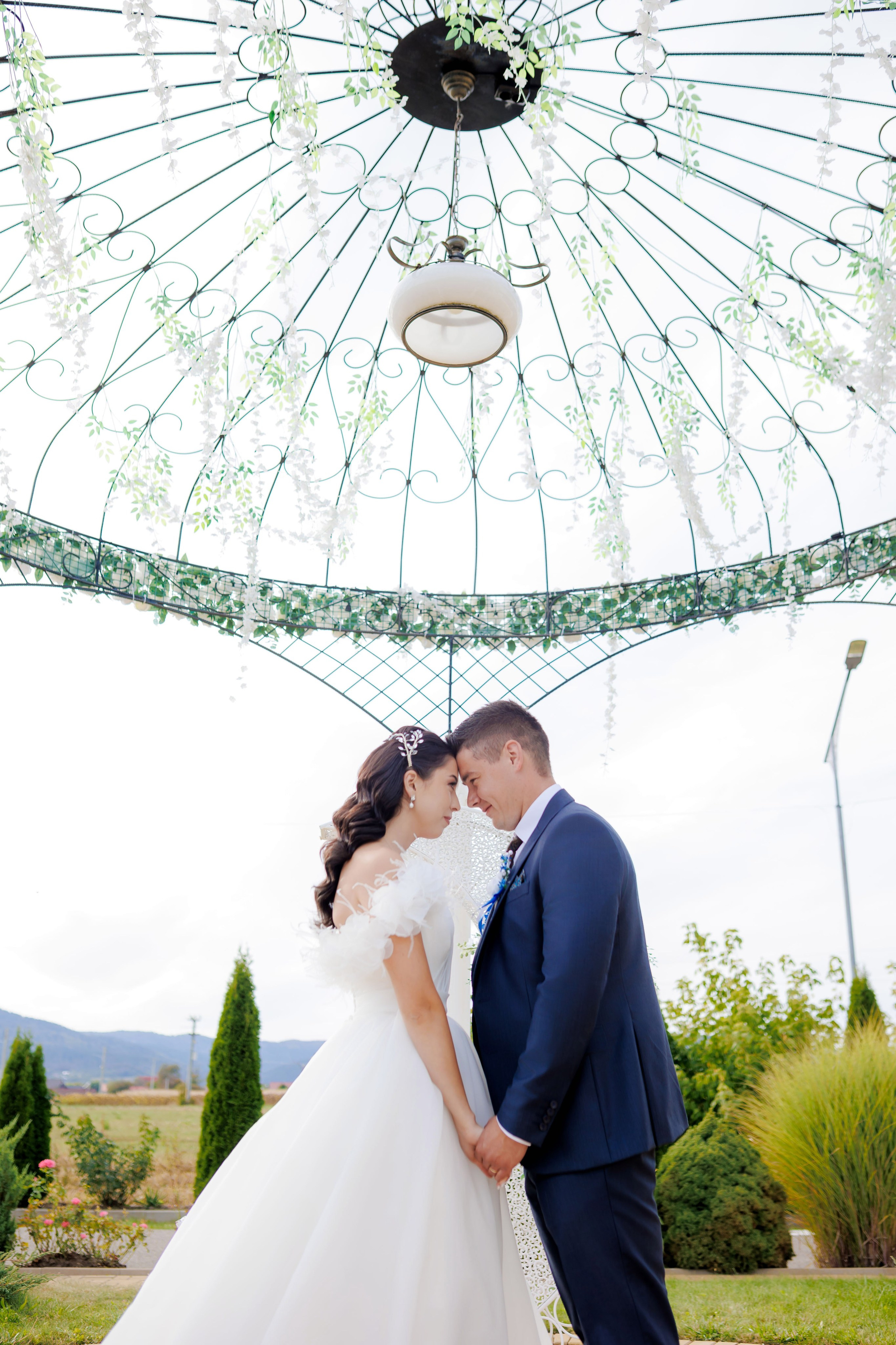 Loredana & Emilian – Ziua Nunții | Videografie - fotografie Botez Suceava, Iași, Botoșani. Servicii foto-video profesionale, pentru momente de neuitat