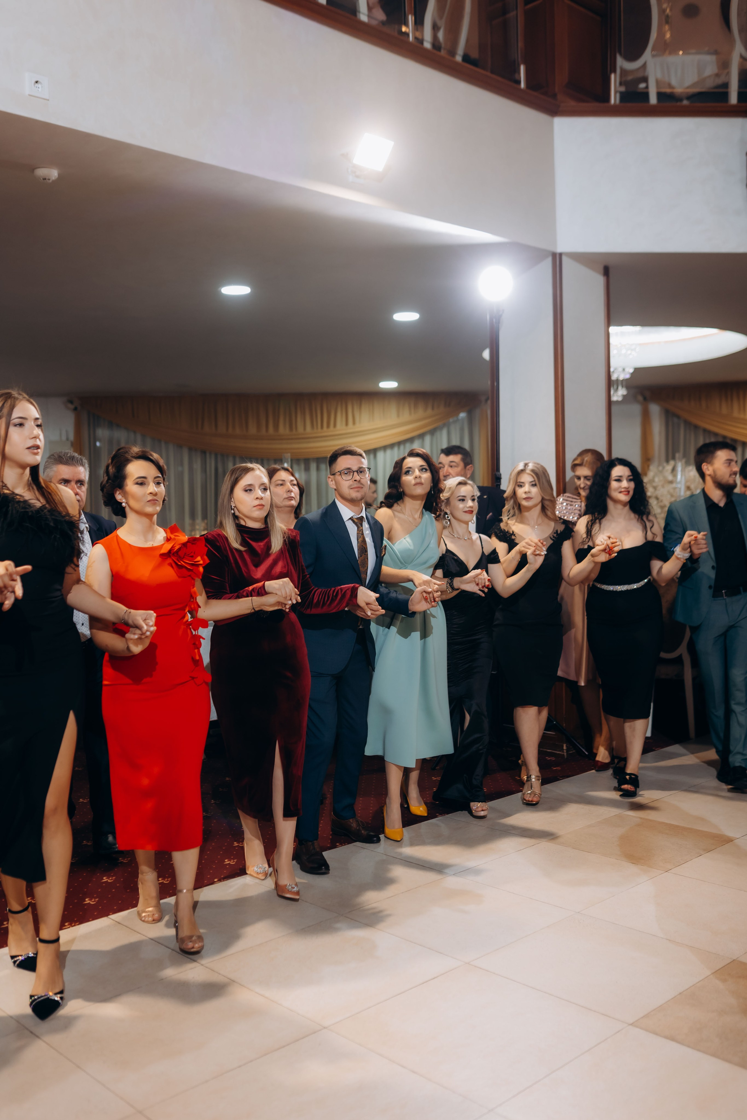Loredana & Emilian – Ziua Nunții | Videografie - fotografie Botez Suceava, Iași, Botoșani. Servicii foto-video profesionale, pentru momente de neuitat