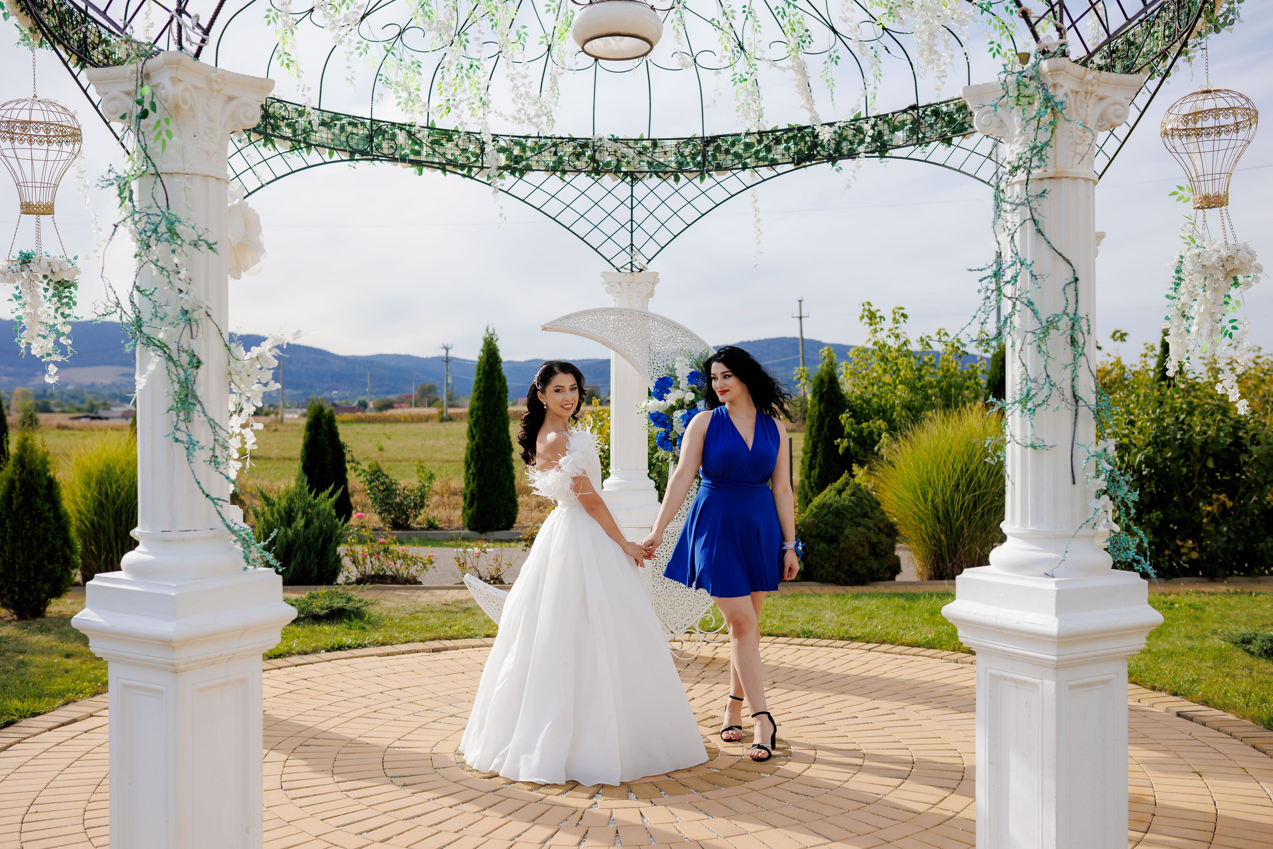 Loredana & Emilian – Ziua Nunții | Videografie - fotografie Botez Suceava, Iași, Botoșani. Servicii foto-video profesionale, pentru momente de neuitat