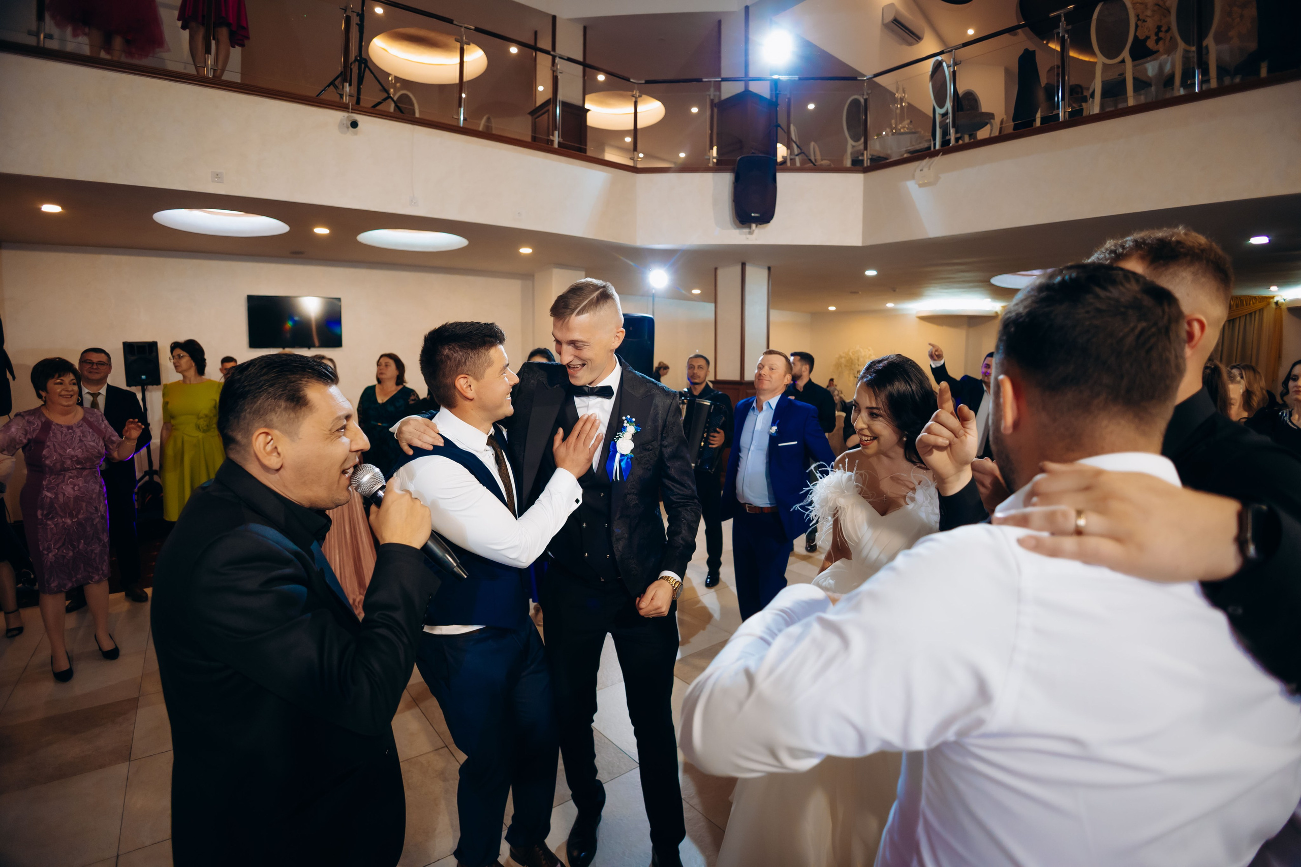 Loredana & Emilian – Ziua Nunții | Videografie - fotografie Botez Suceava, Iași, Botoșani. Servicii foto-video profesionale, pentru momente de neuitat
