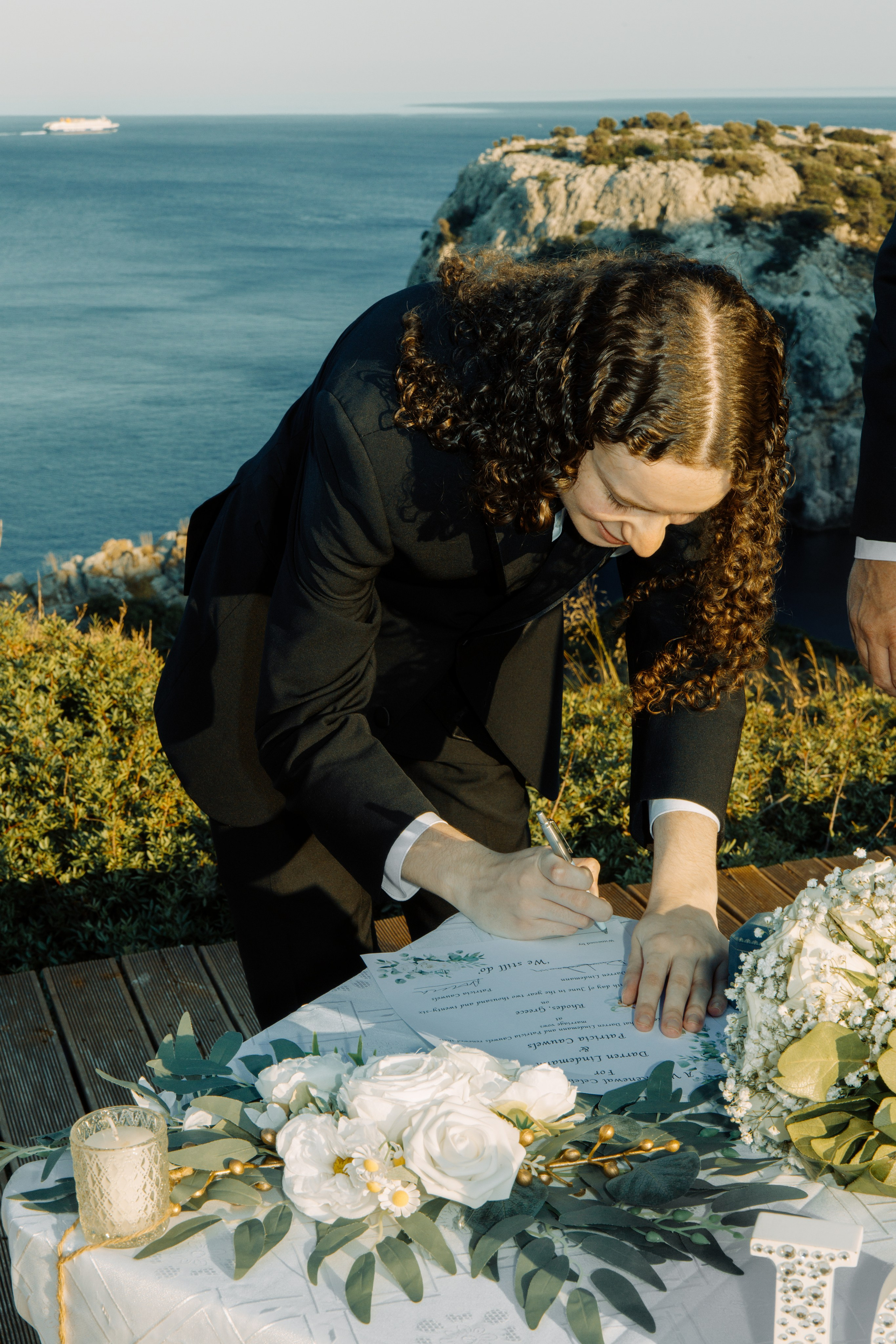 Vow Renewal Ceremony. Portrait- und Hochzeitsfotografin Irene Art Photo mit Sitz auf der griechischen Insel Rhodos