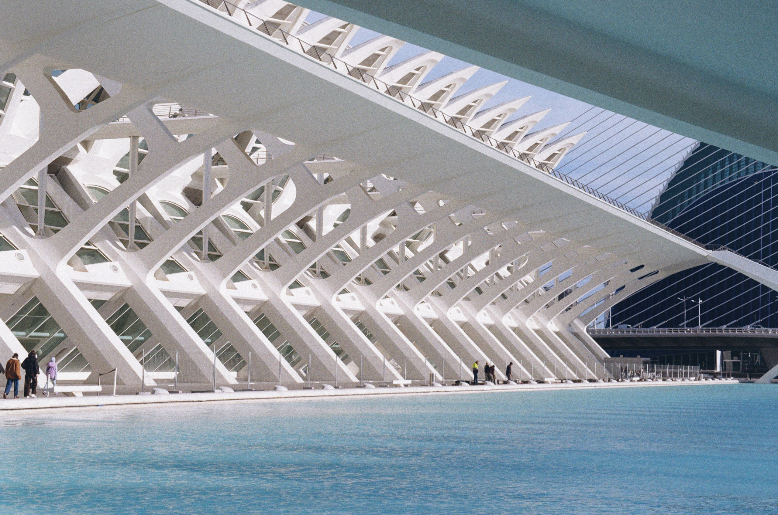 Valencia — Ein fotografischer Spaziergang durch Licht und Weite. Hochzeitsgeschichten – Professionelle Hochzeitsfotografie & Videografie in Deutschland, Italien, Spanien und ganz Europa