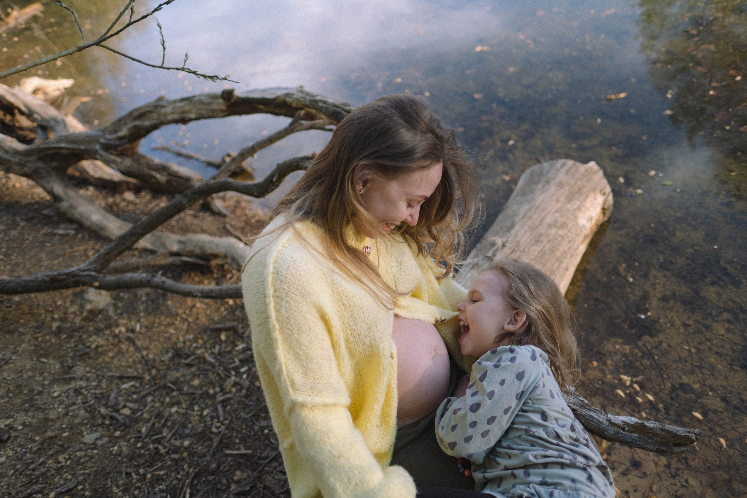 Nastya, Masha&Andrey. Authentische Familienfotografie in Köln