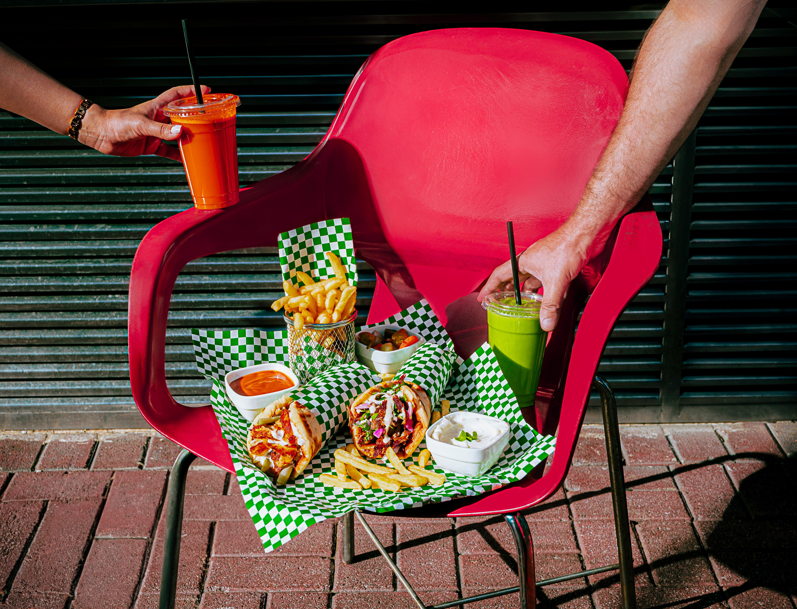 AL MALLAH UAE (2025) — ADVERTORIAL. Versoluna