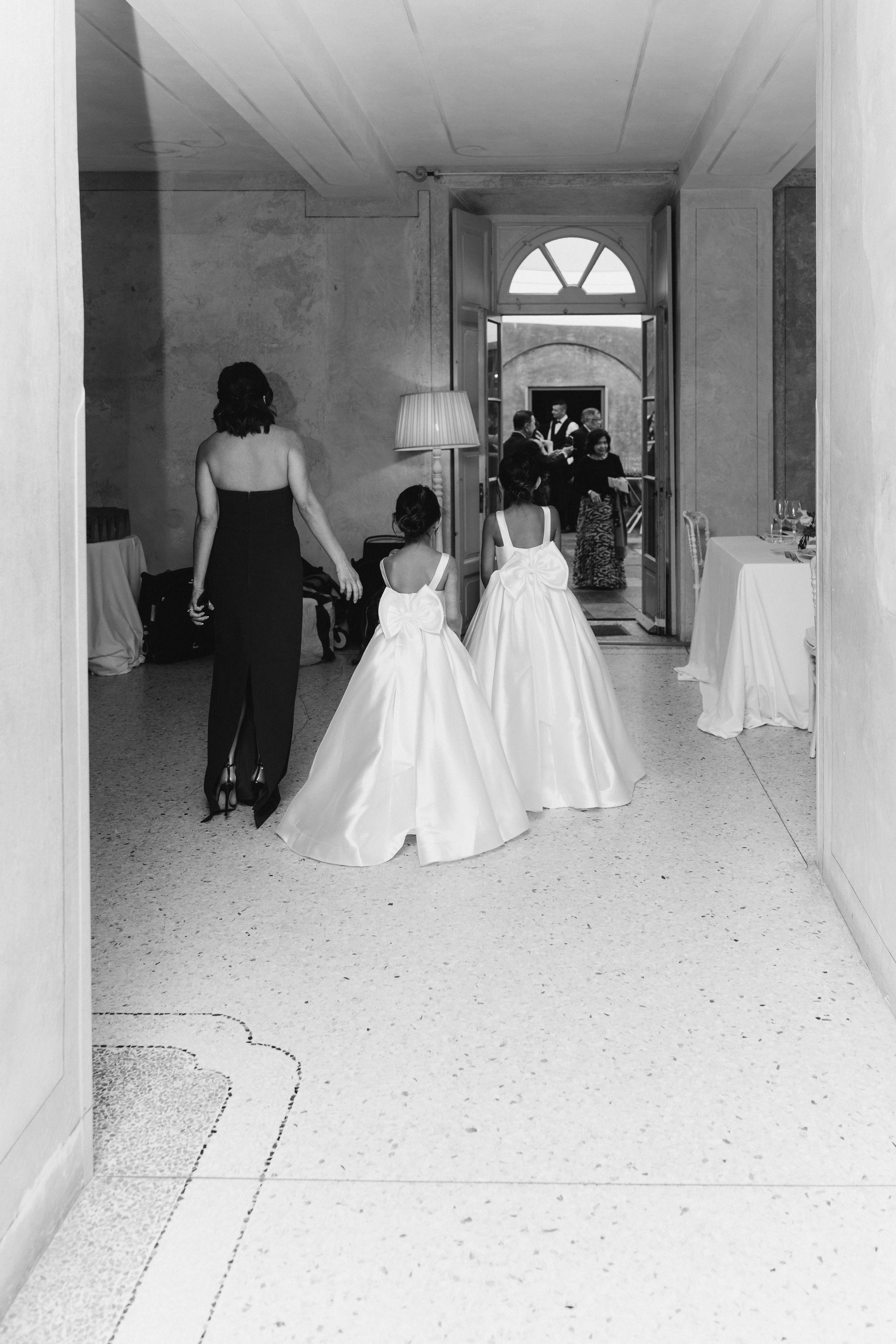 BEATRICE AND RAFAELE_LAKE COMO_Villa Regina Teodolinda. PHOTOGRAPHER IN ITALY