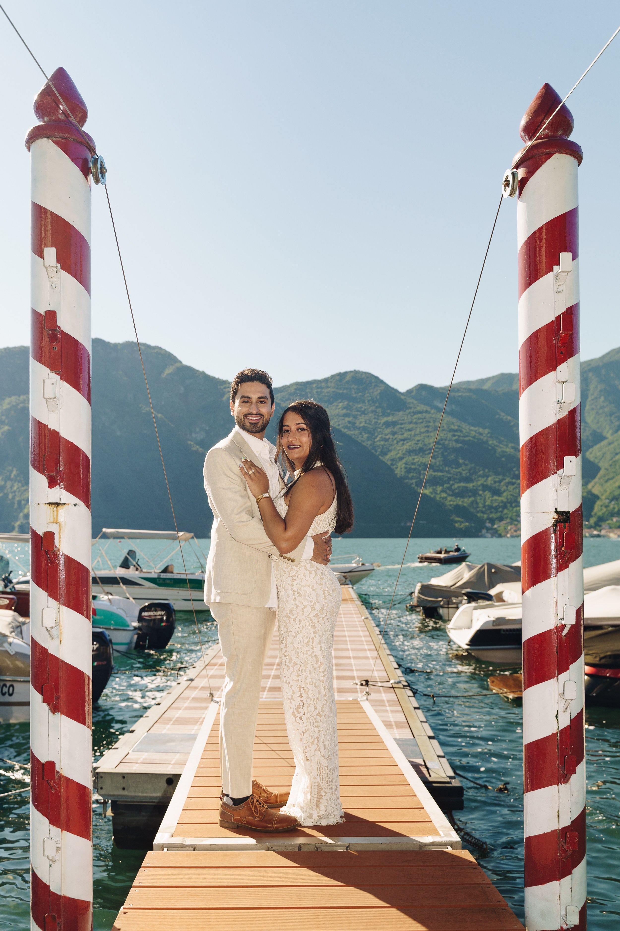 Boat Tour Anniversary in Lake Como. Proposal Photographer in Lake Como