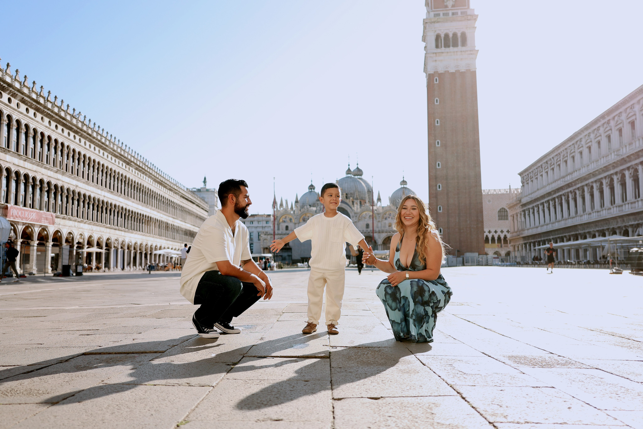 Family photo shoot in Venice. Photographer in Venice, Viktoria Antonova