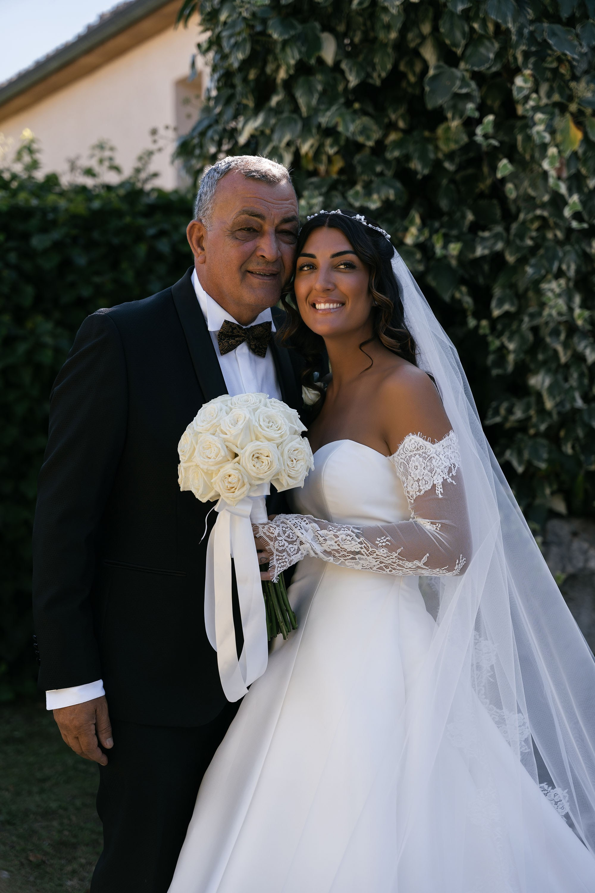 Ginevra and Avi — Abbazia di San Galgano, Tuscany. Destination Wedding Photographers and content creators based in Spain