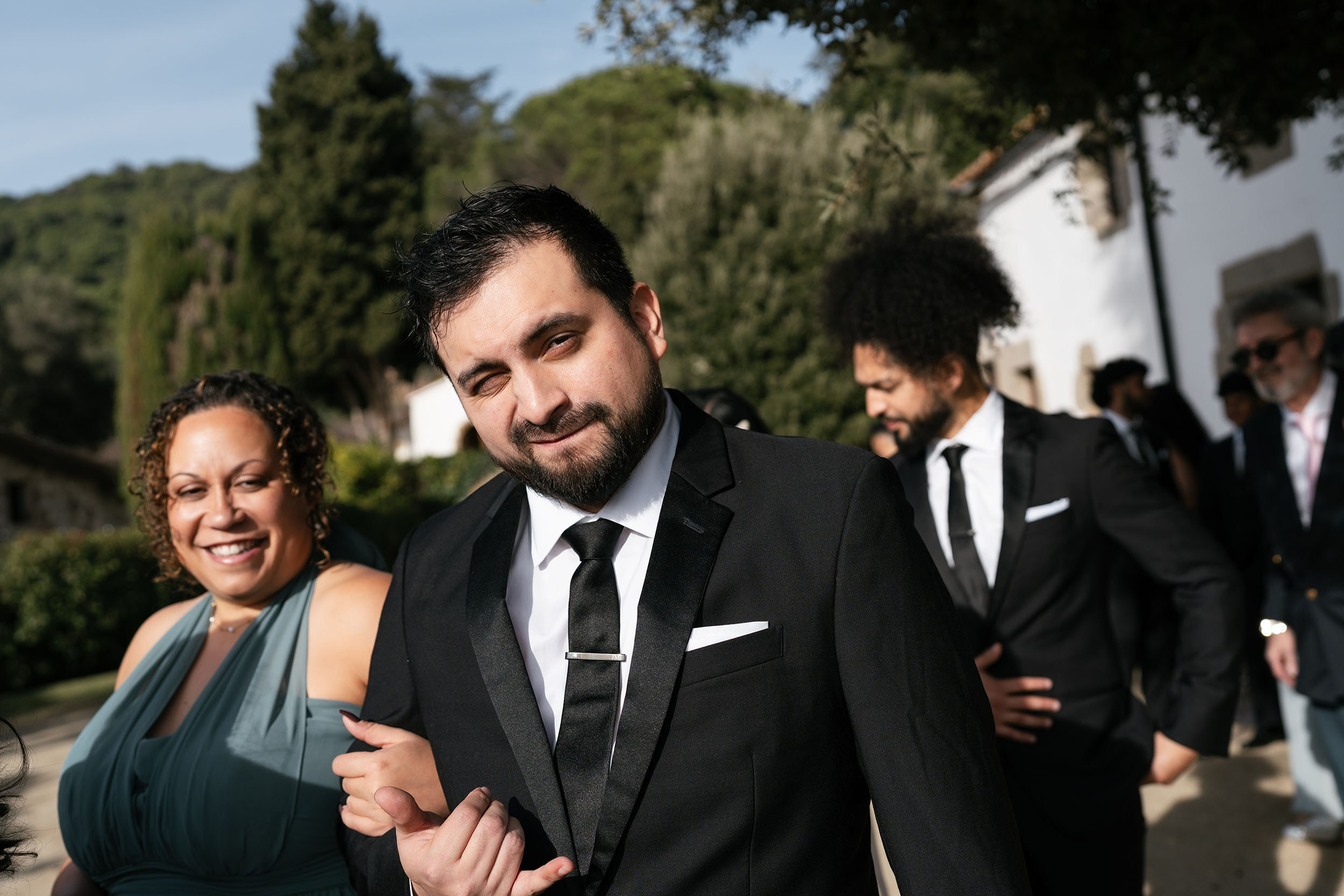 Donielle and Edwin. Fotógrafos de bodas de destino y creadores de contenido con base en España