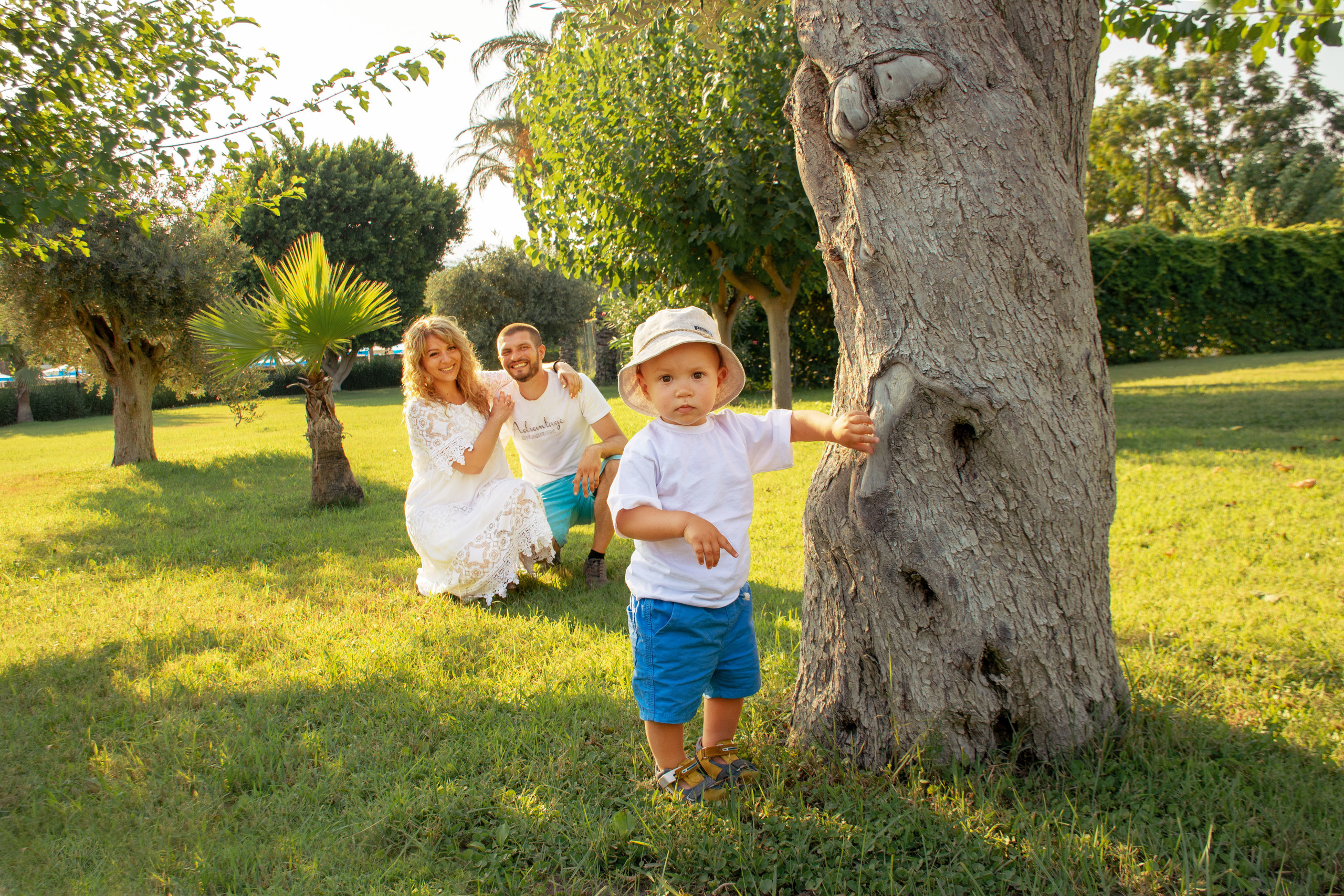 Семейная фотосессия в парках Кемера. Photographer in Antalya, Kemer, Turkey
